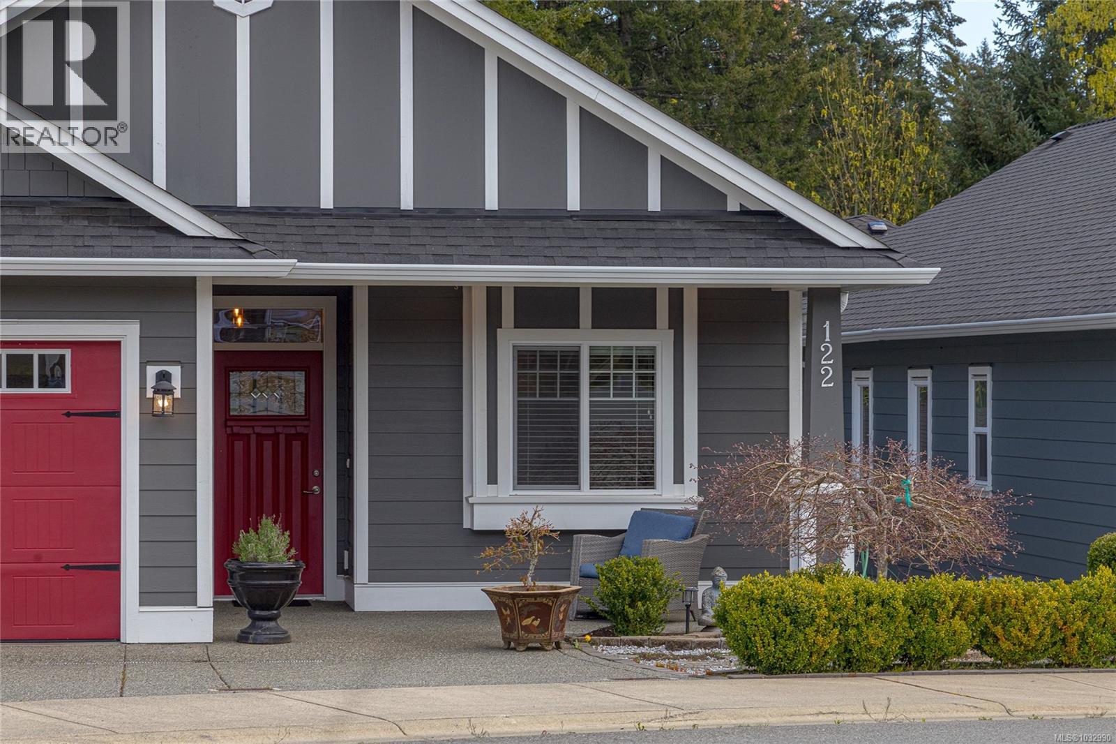 122 Village photo 4