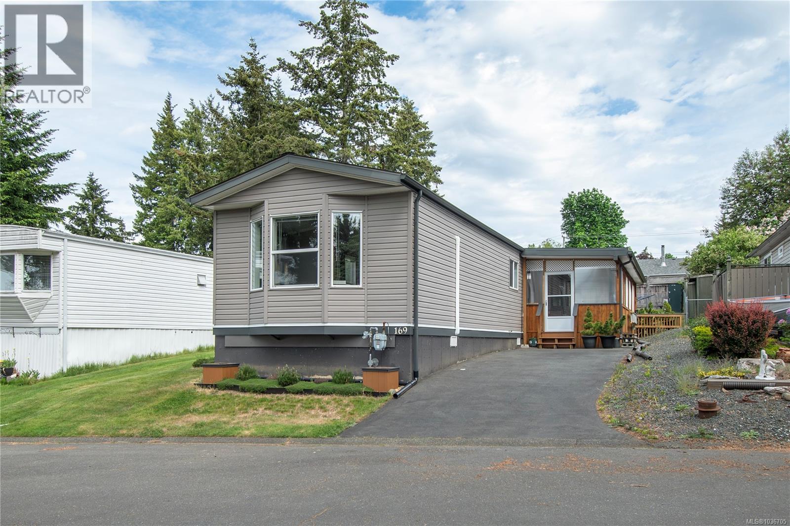1160 Shellbourne Unit 169