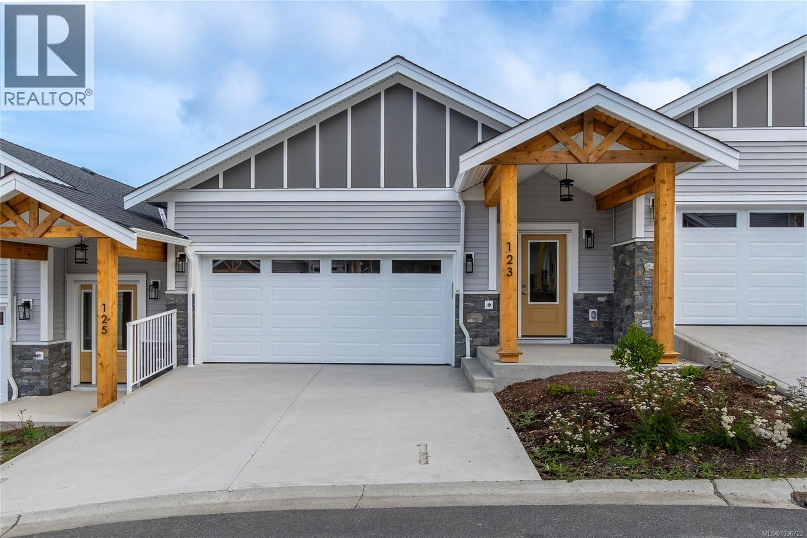 3257 Woodrush Unit 123
