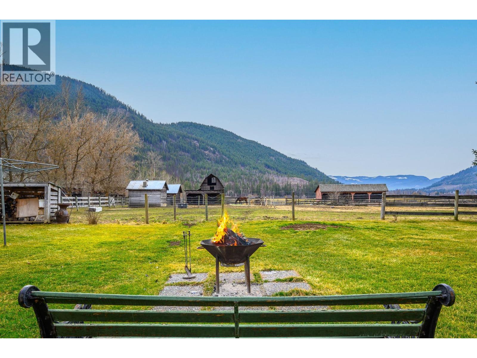 487 Mabel Lake