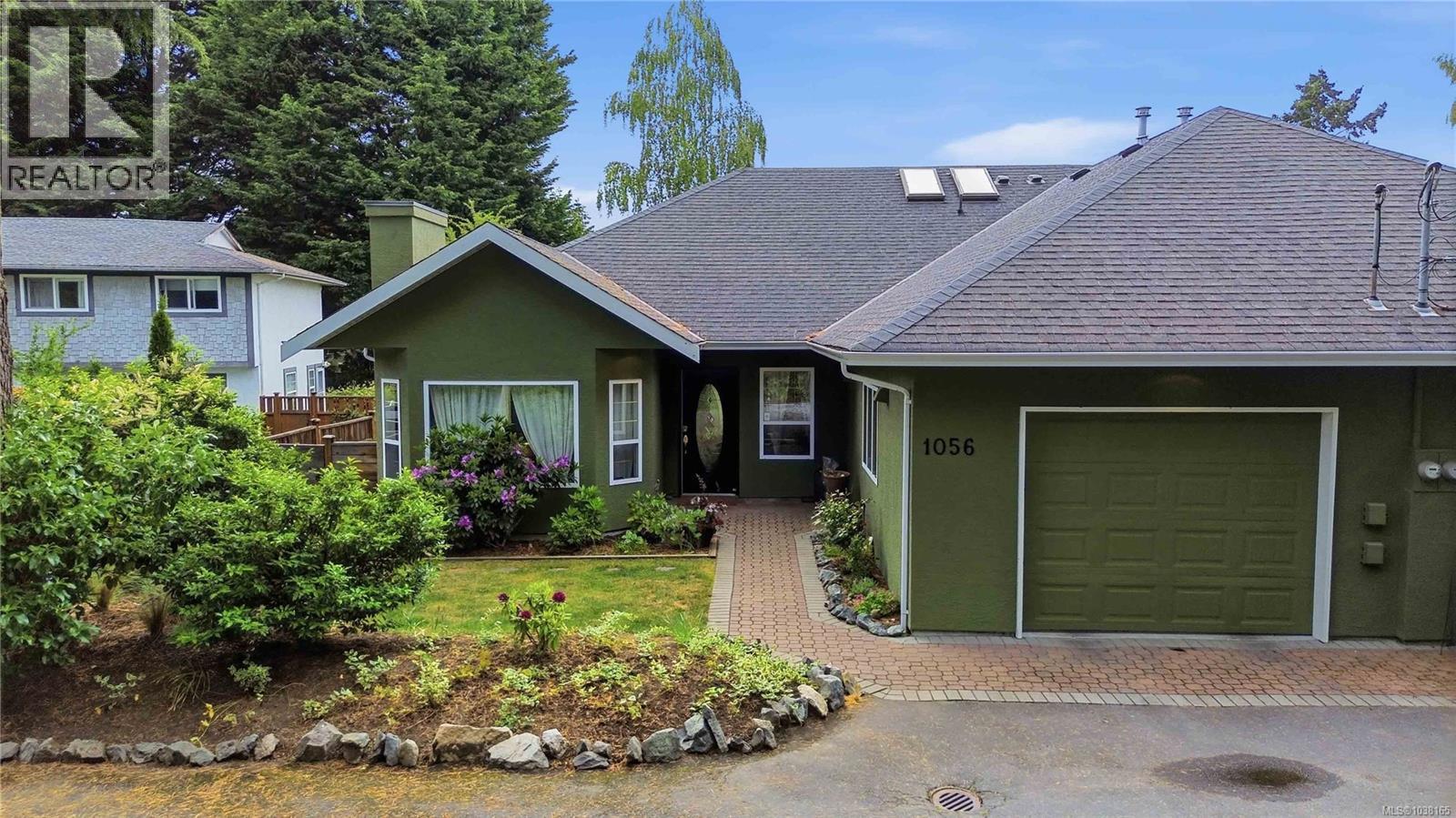 1056 Holly Park