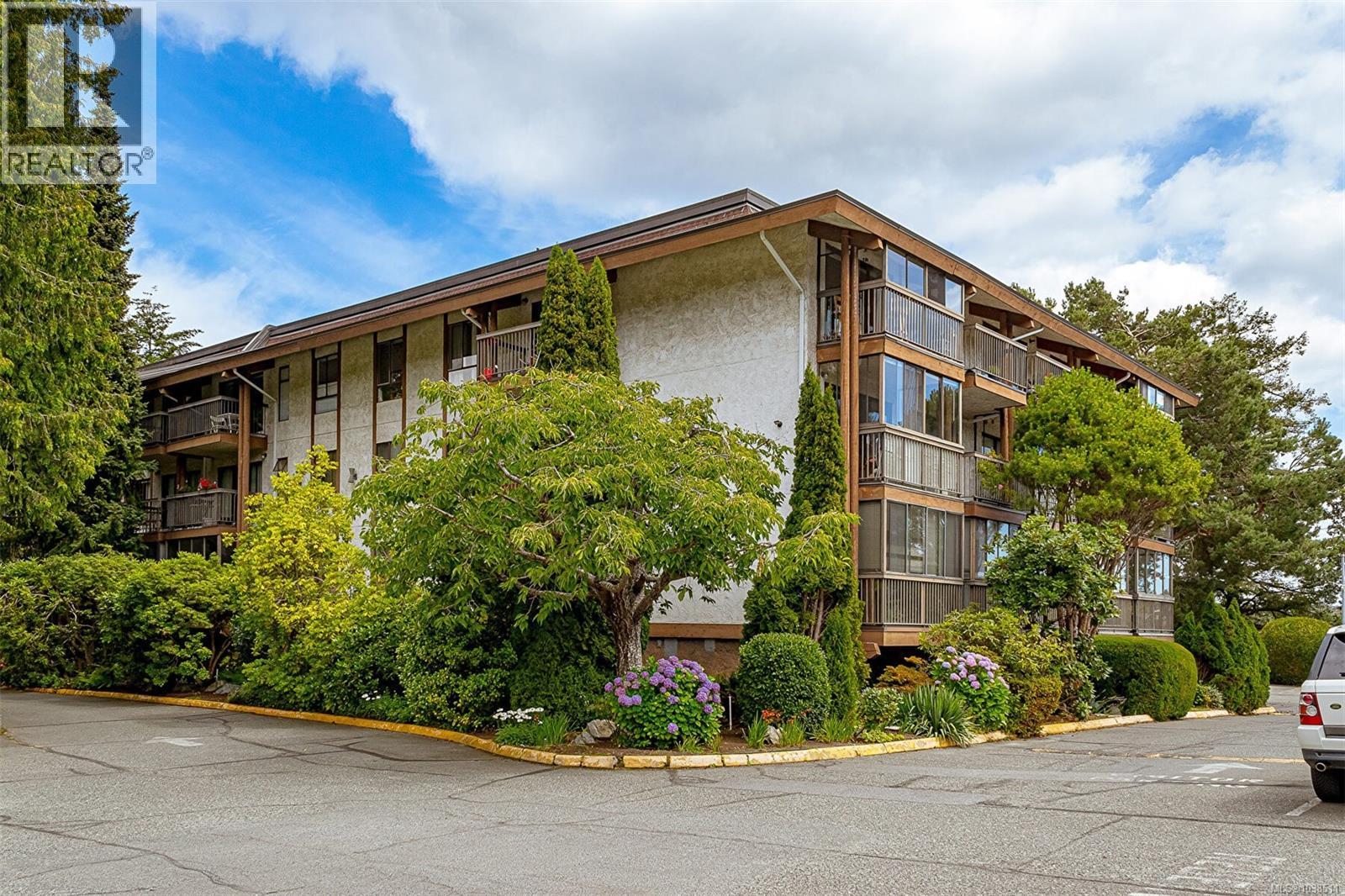 1009 McKenzie Unit 310