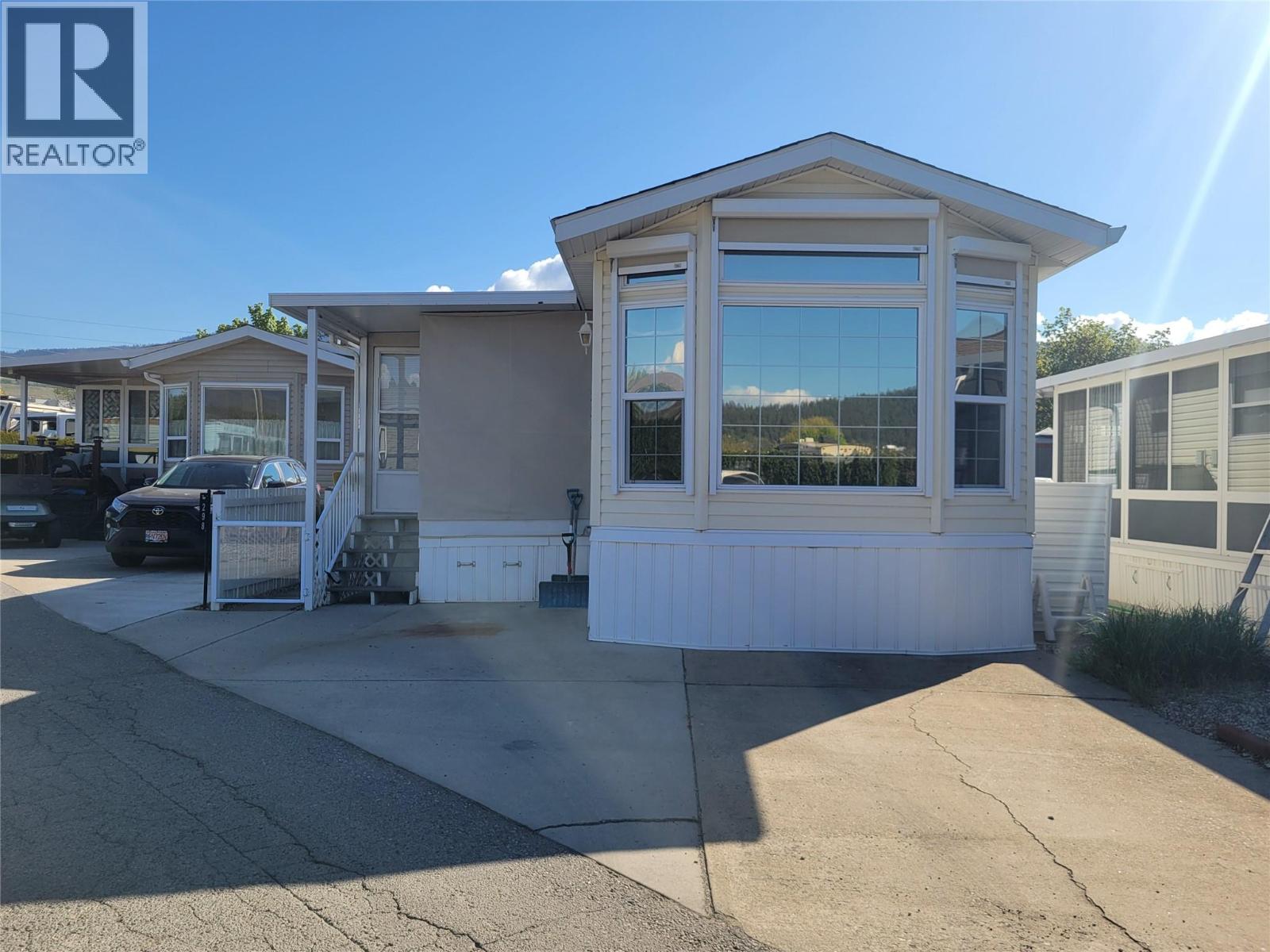 415 Commonwealth Unit 298