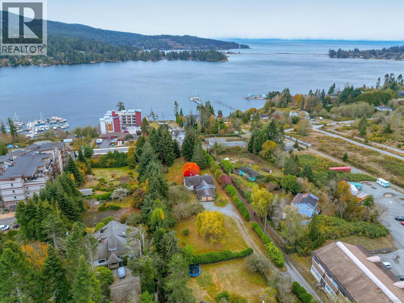 6613 Sooke