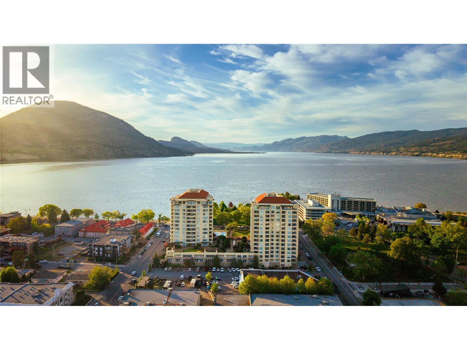 160 Lakeshore Unit 1006