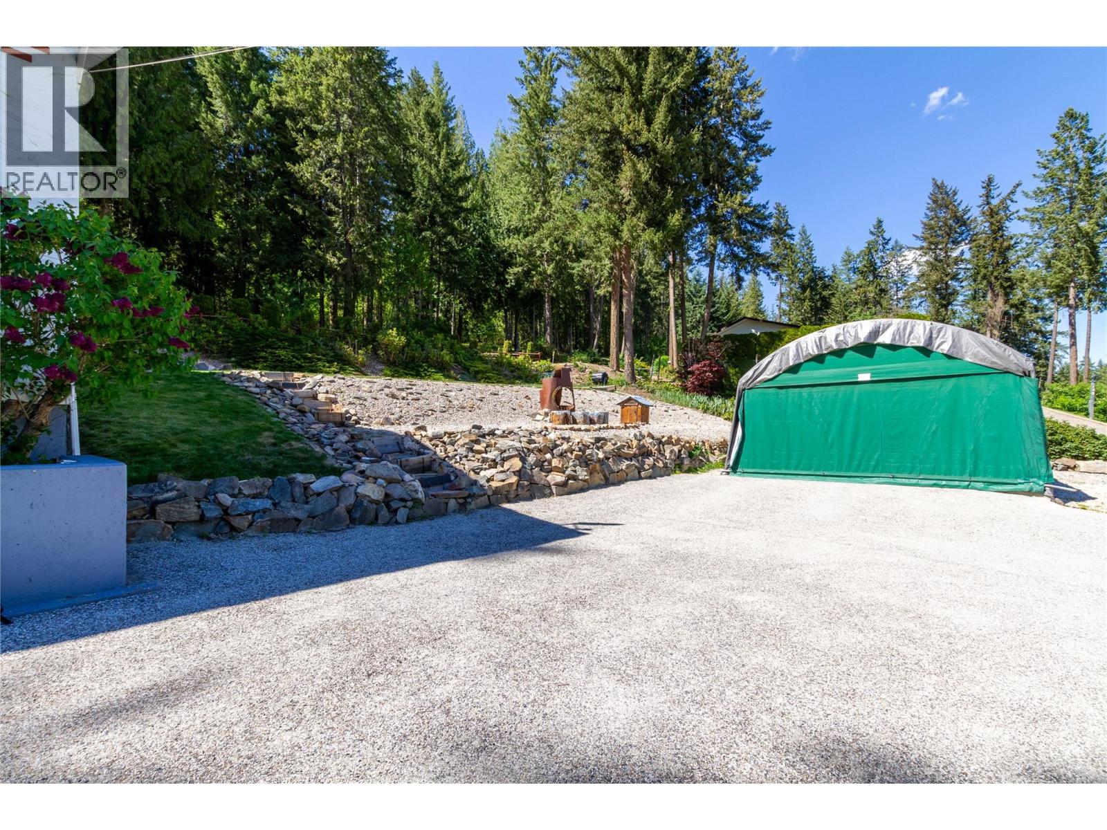 122 Timberlane photo 5