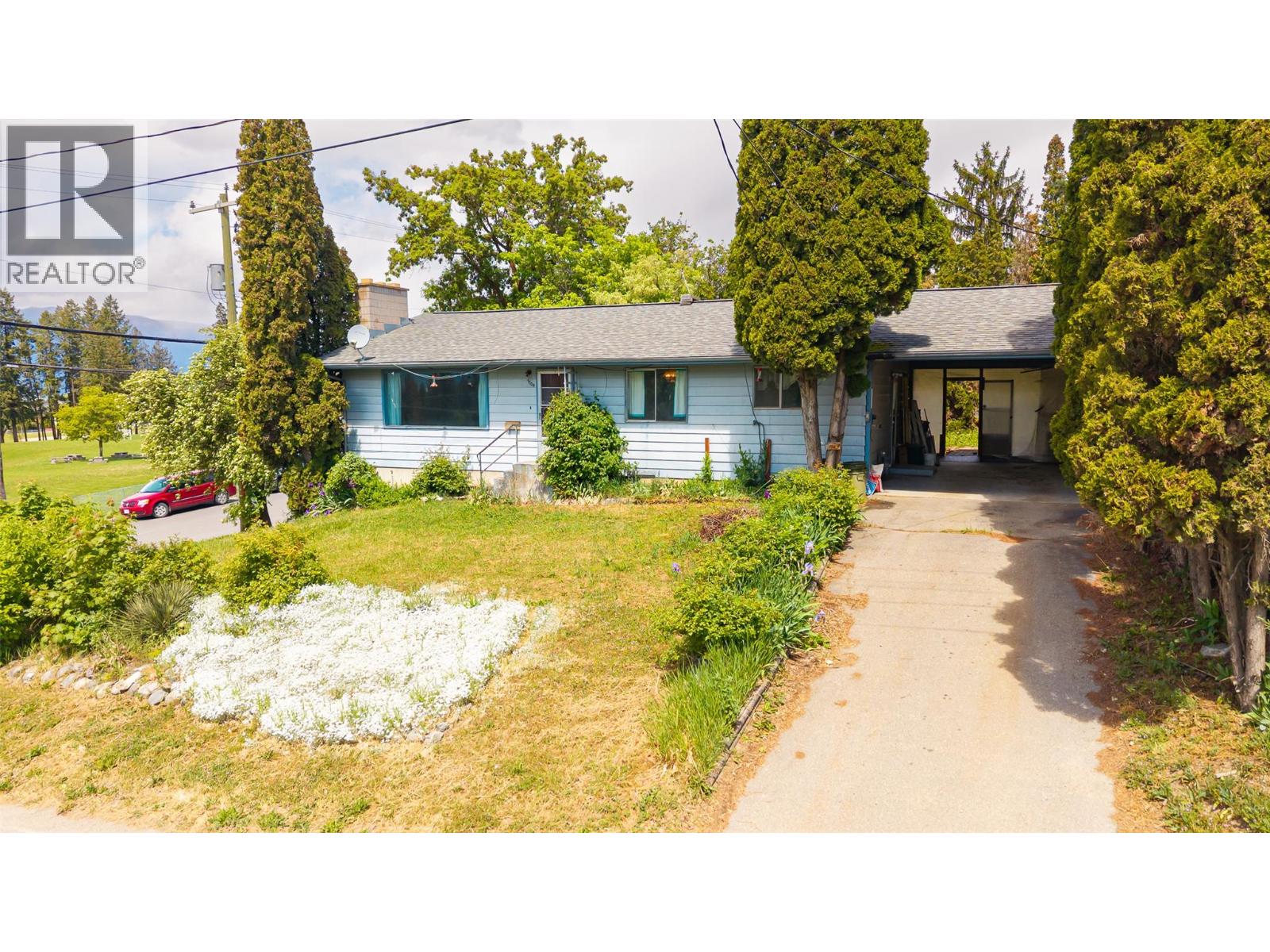 1104 Erickson