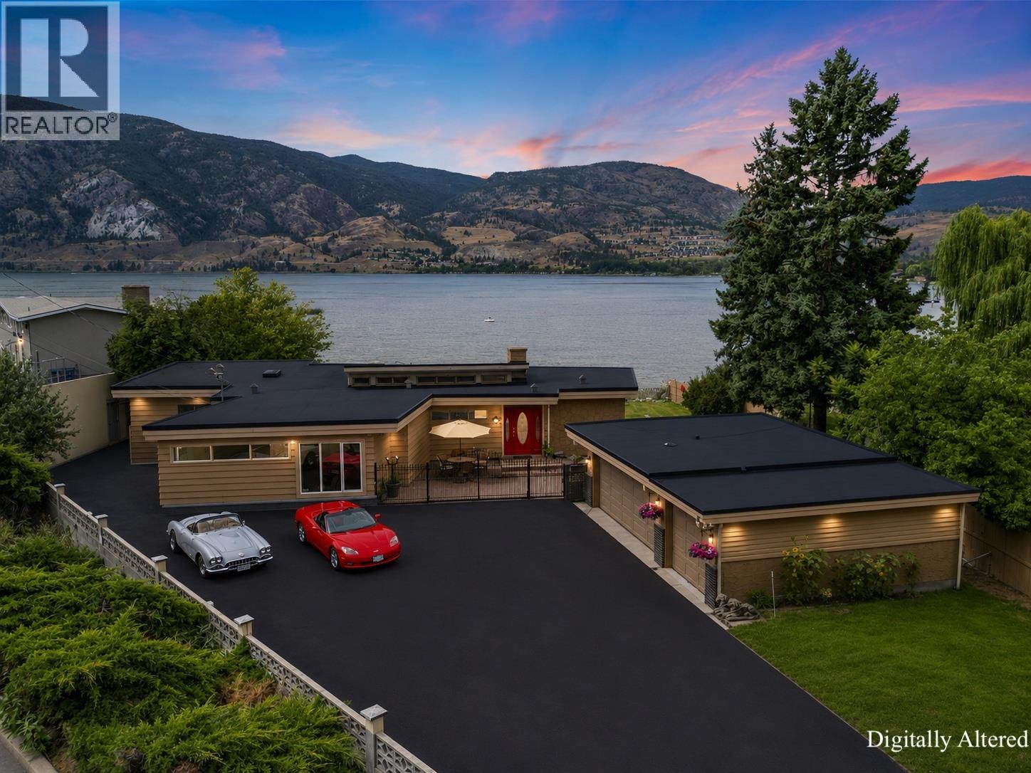 3939 LAKESIDE
