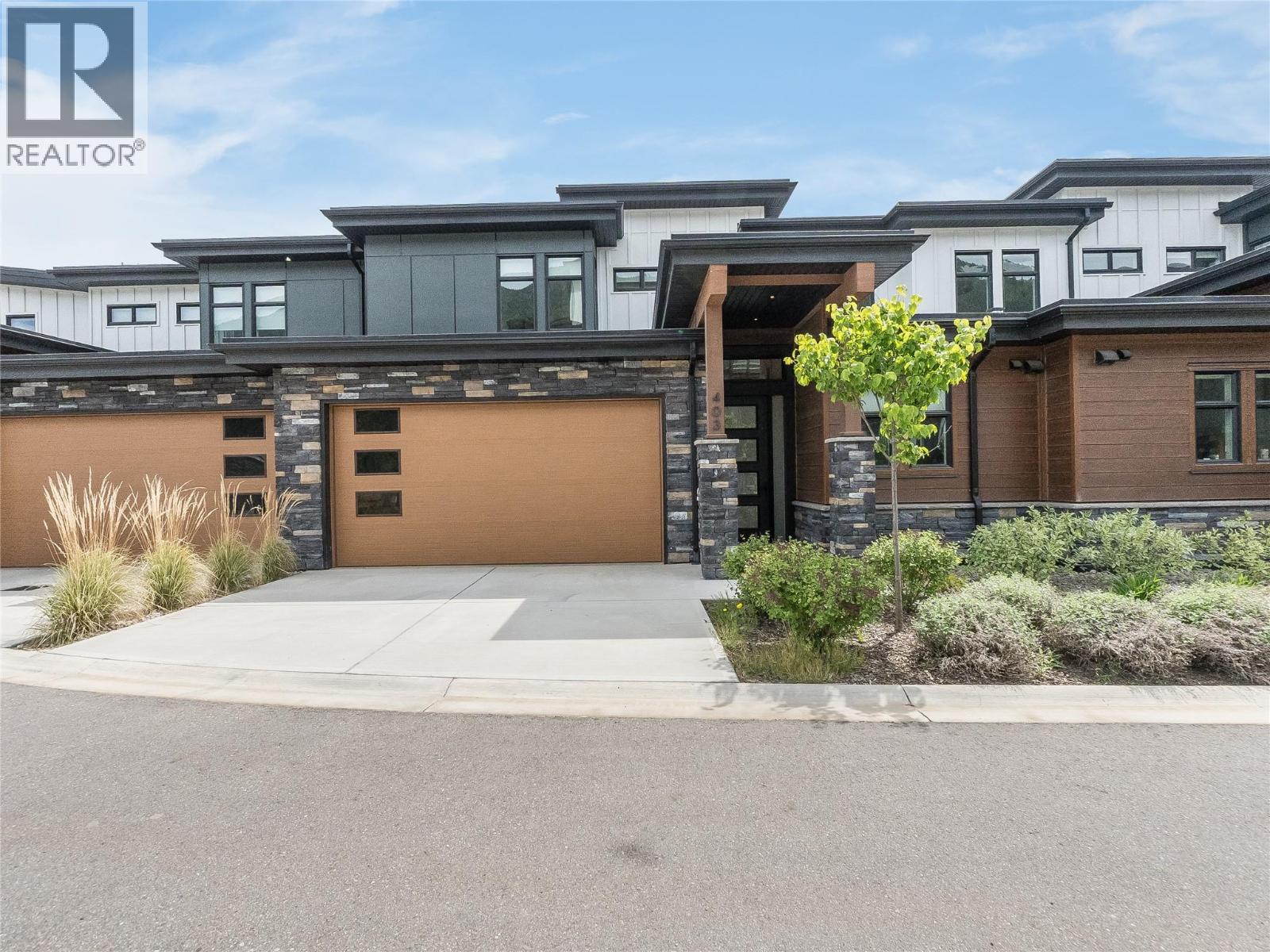 910 Lakeside Unit 403