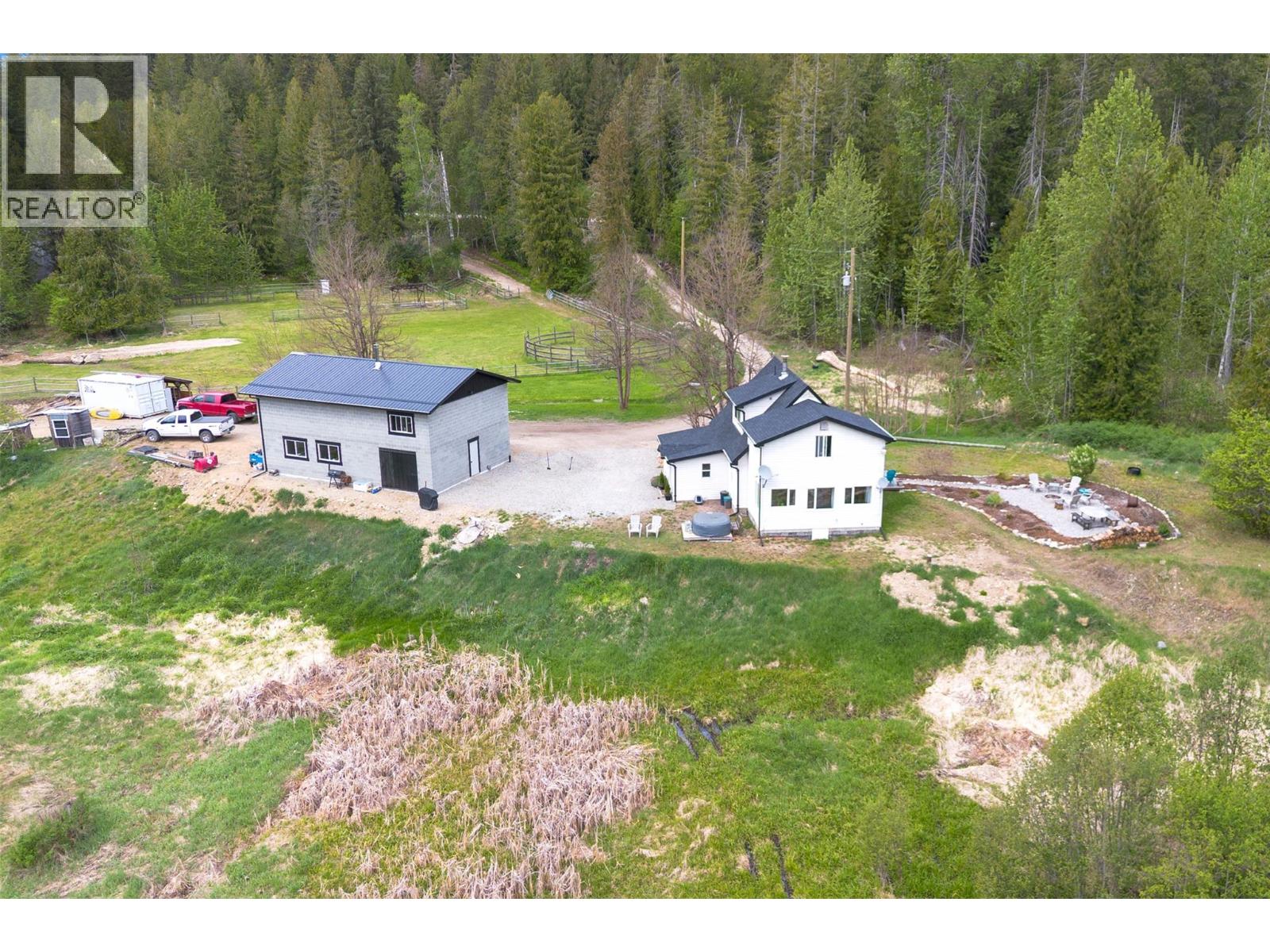 2904 Enderby Mabel Lake