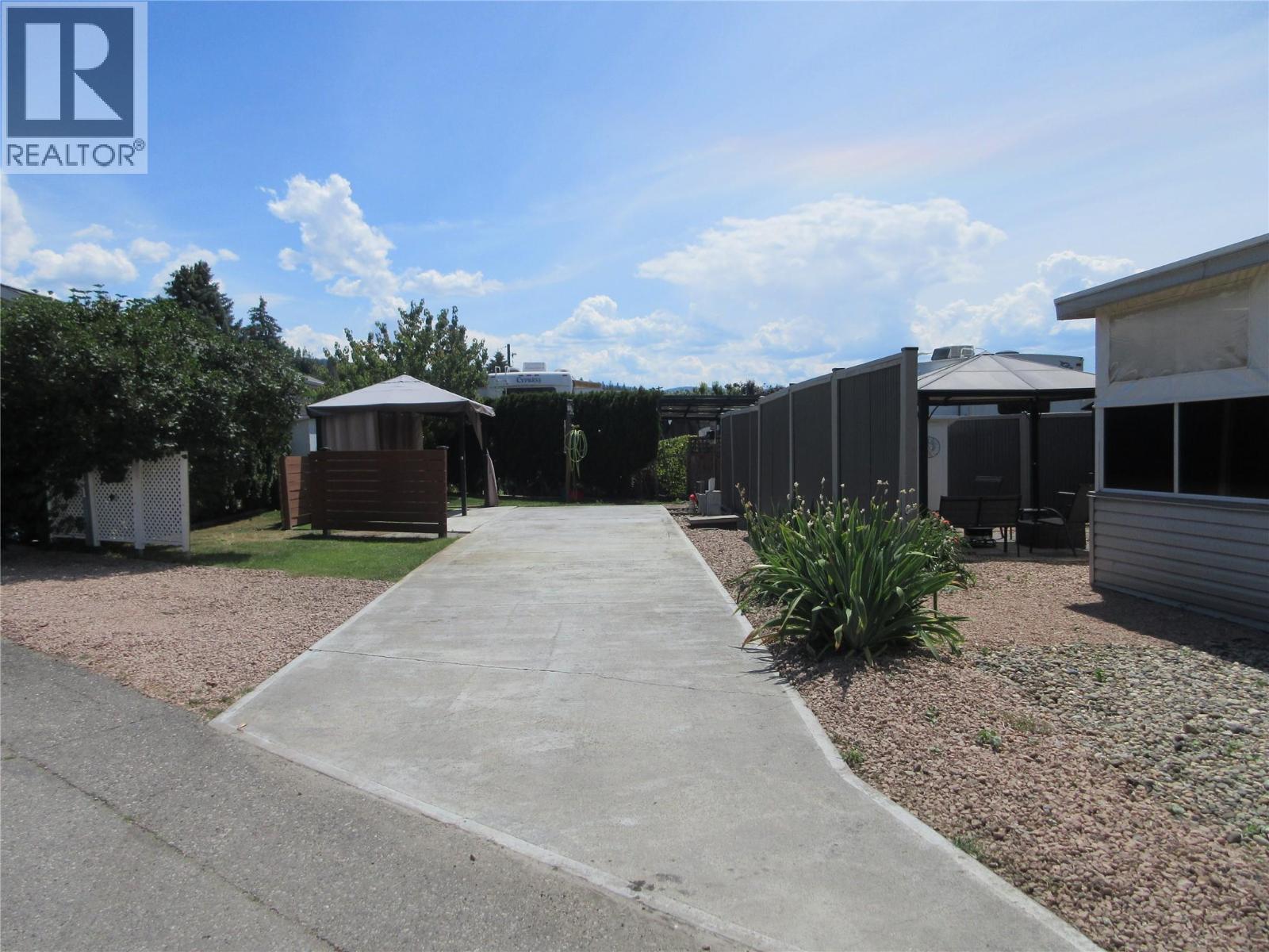 415 Commonwealth Unit 121
