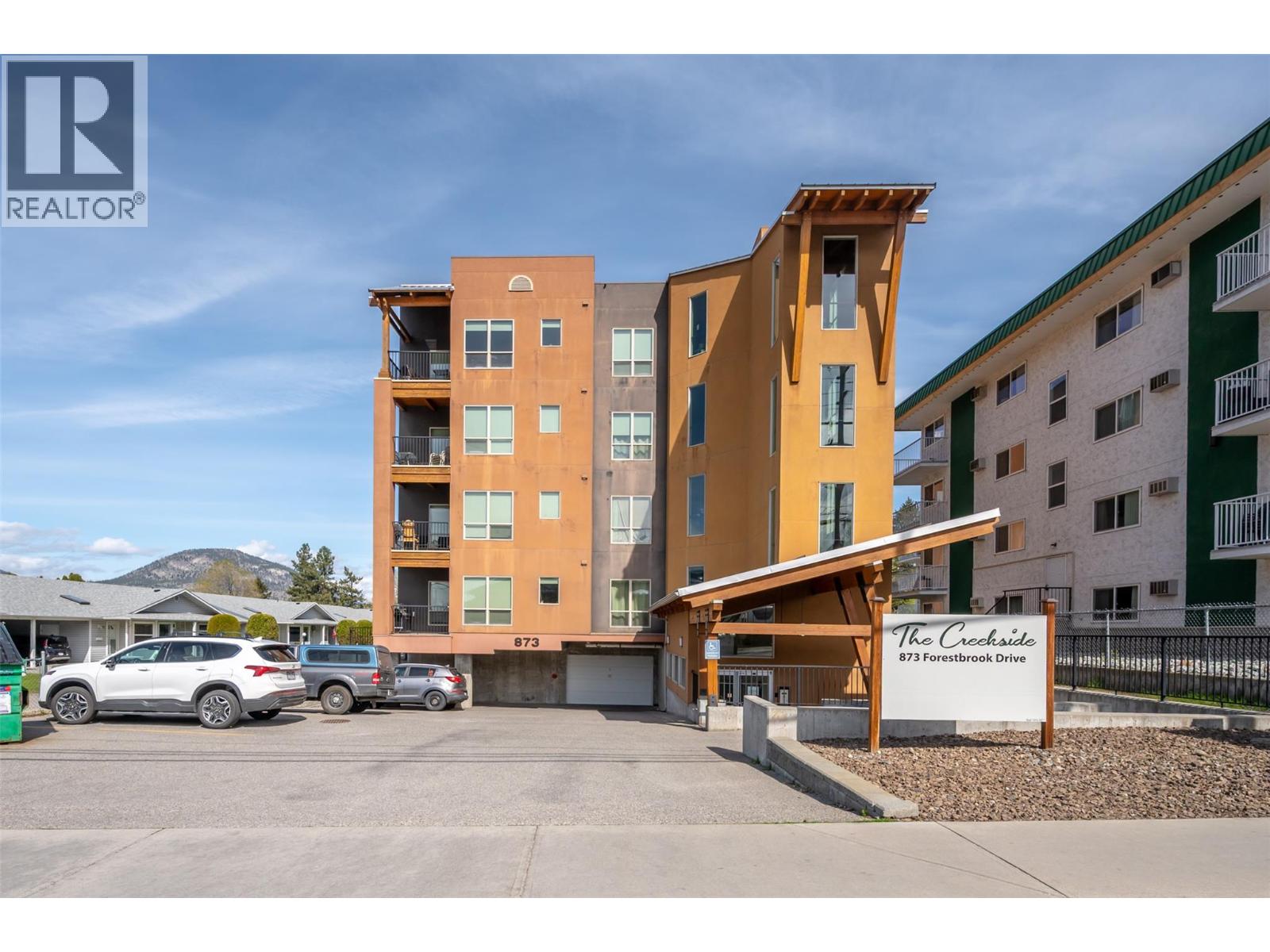 873 Forestbrook Unit 204