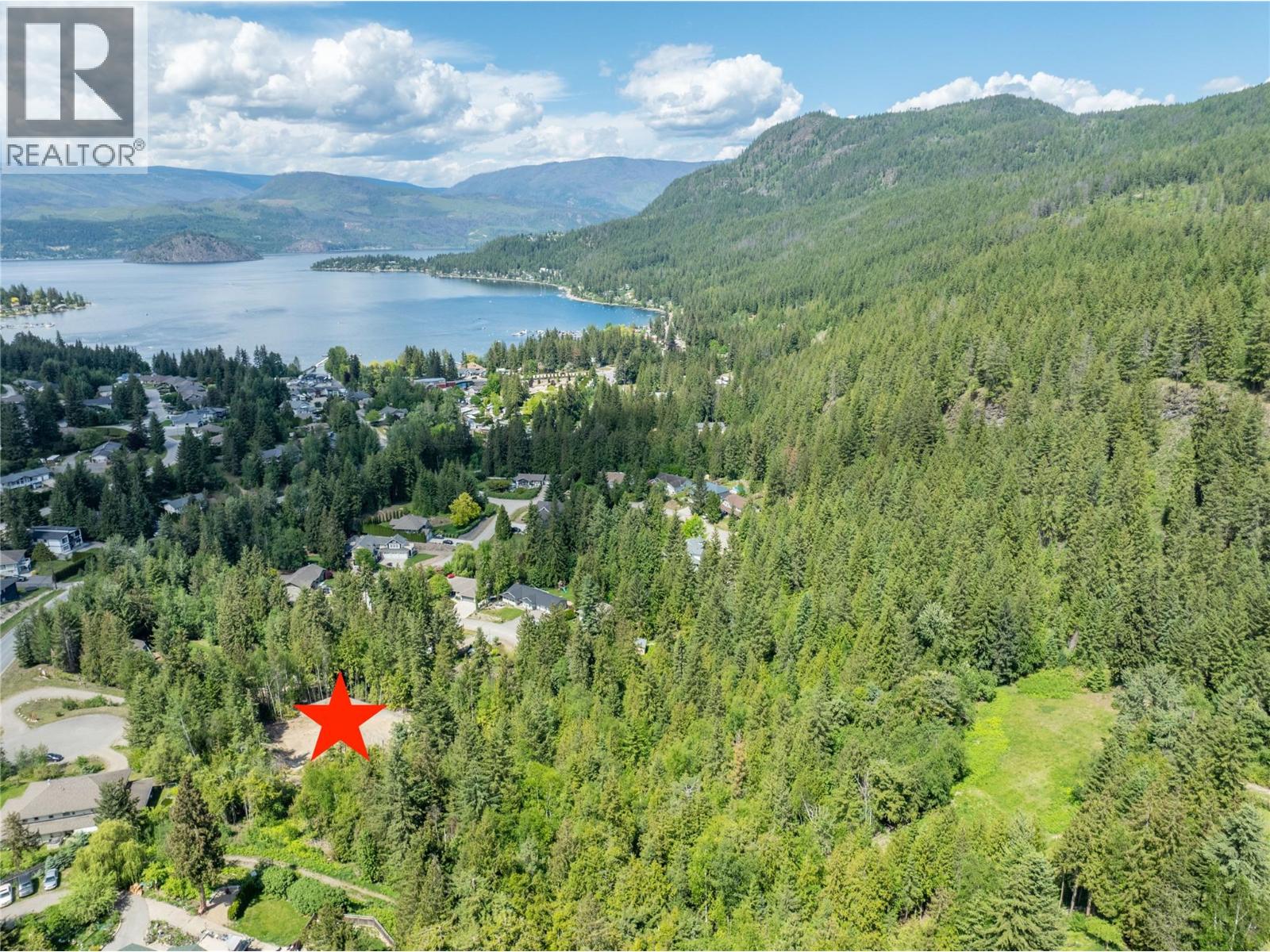 2744 Lake Mount