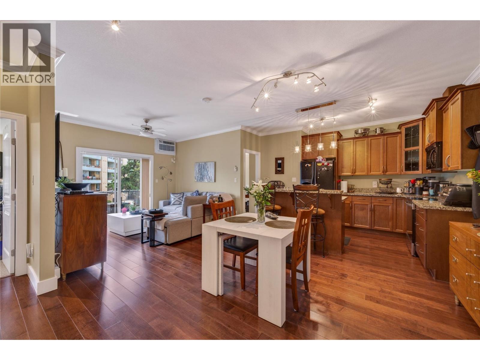 240 Wade Avenue W Unit 305
