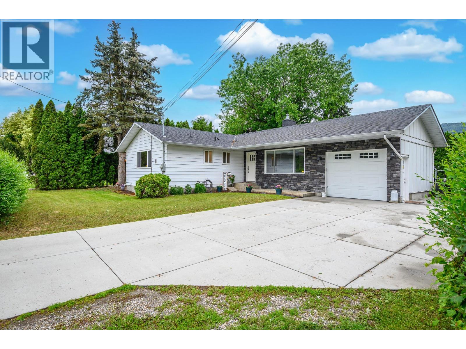 6596 Lavington