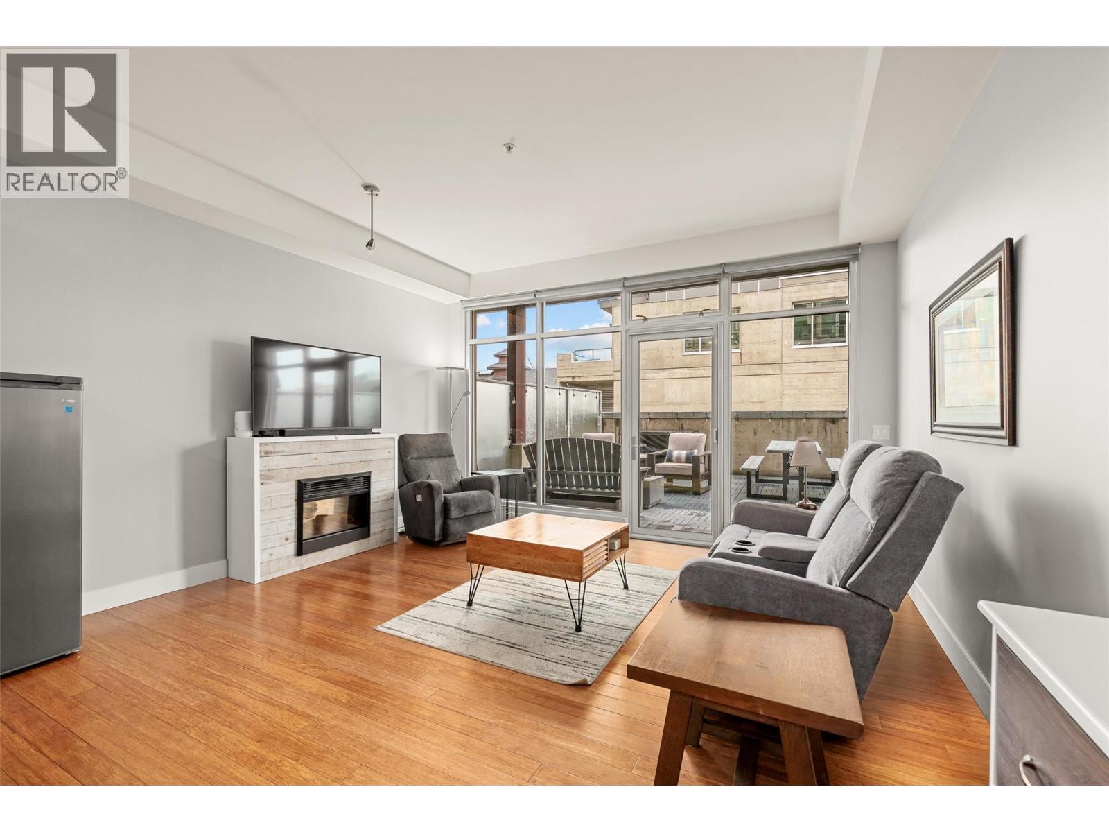 1289 Ellis Unit 214