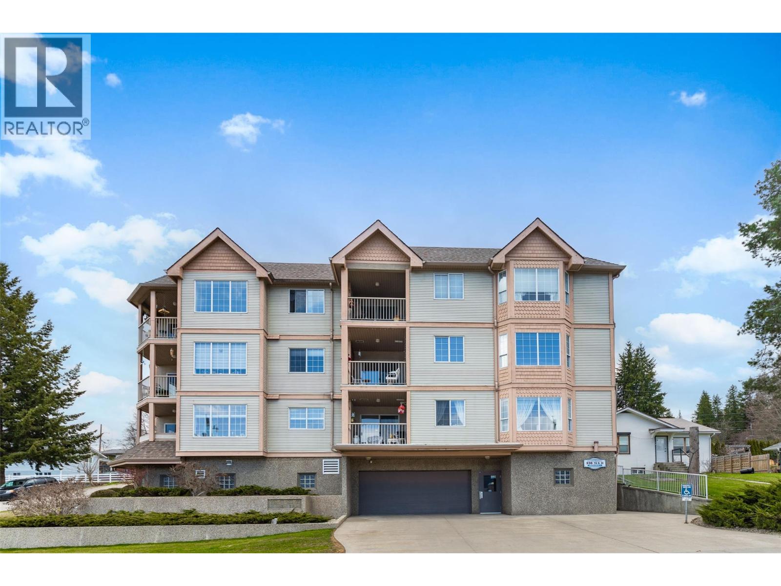 330 7 Unit 301