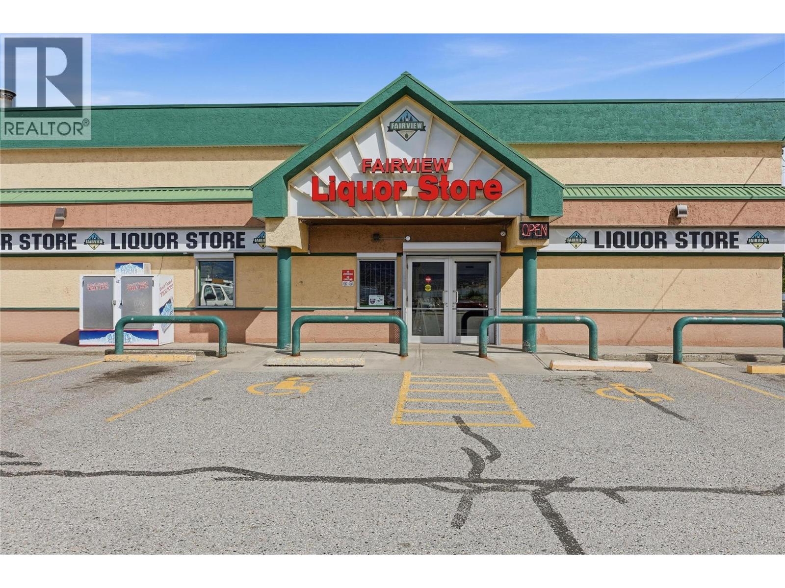 1652 Fairview Unit 101A