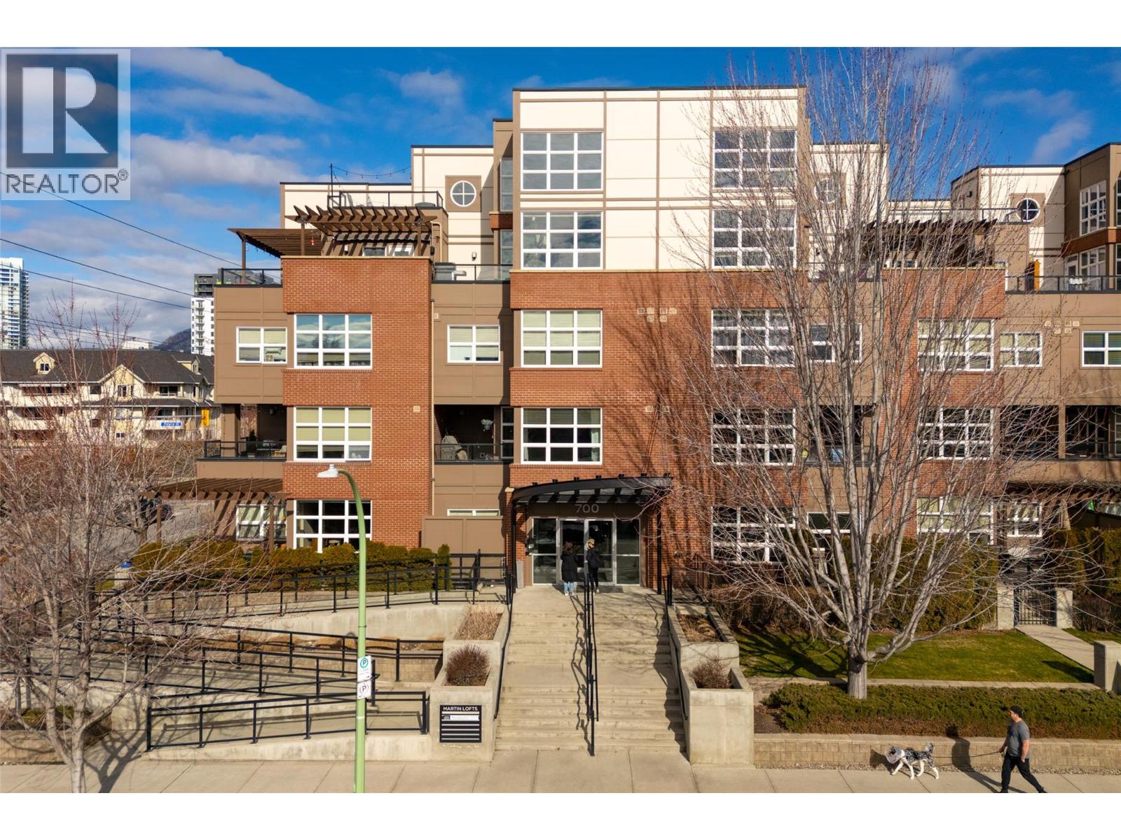 700 Martin Unit 203