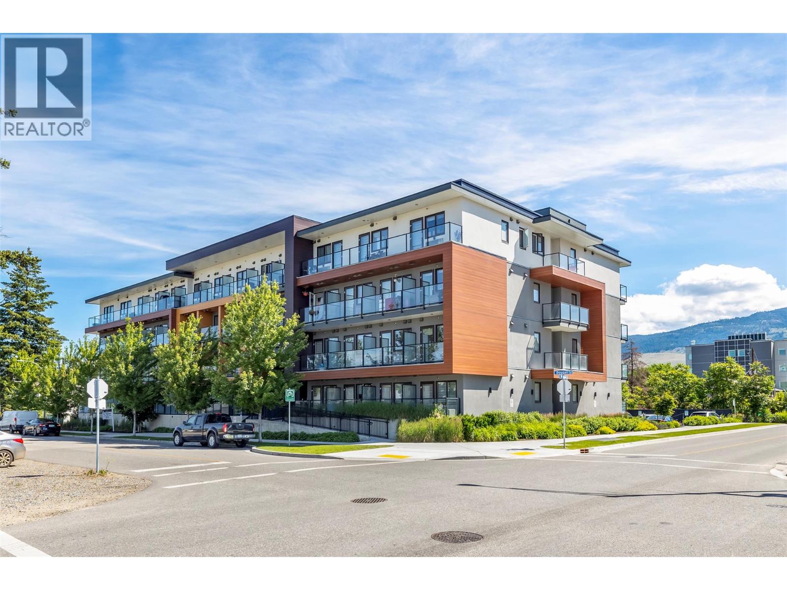 345 dougall Unit 201
