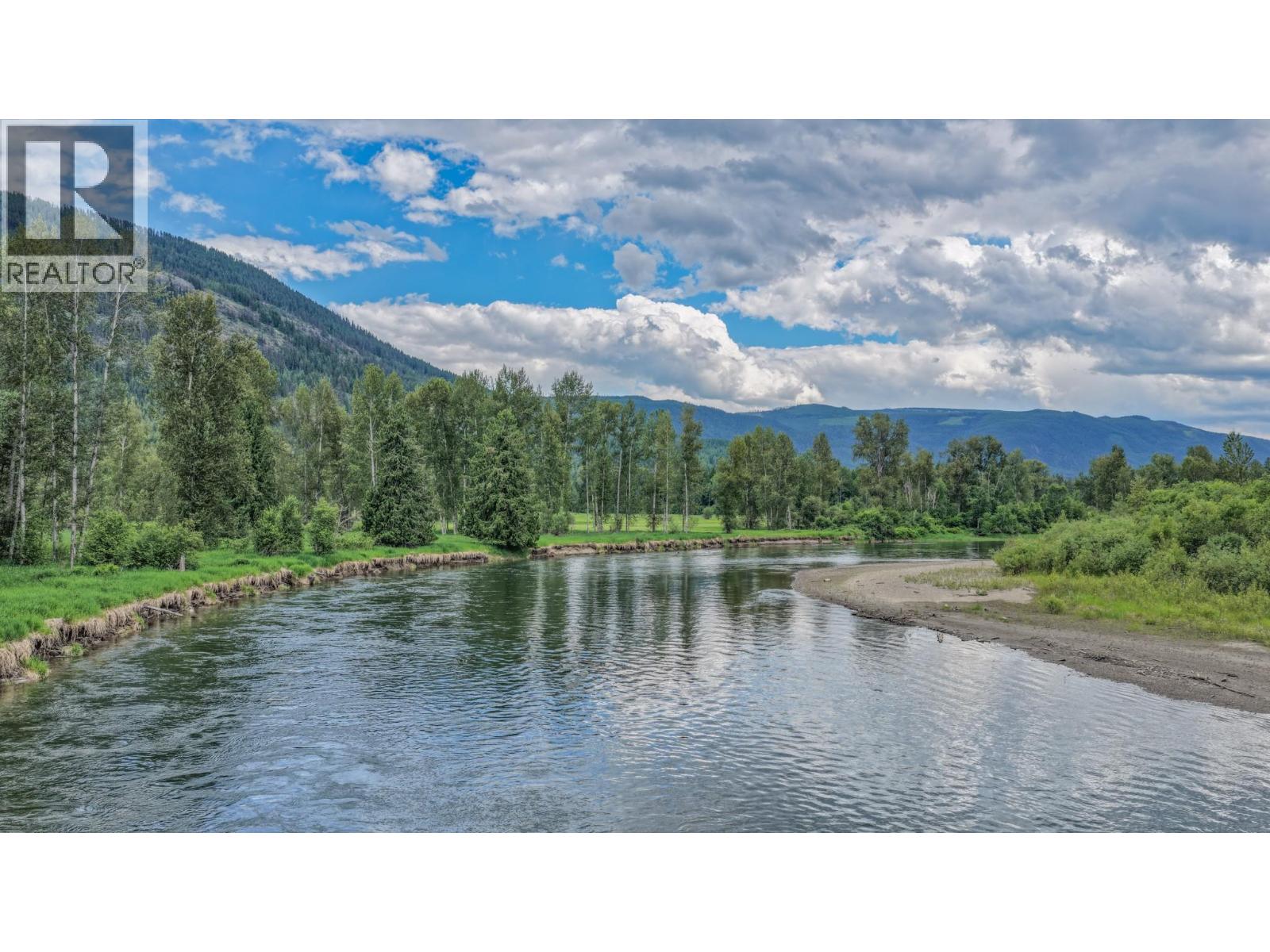 2996 Lumby Mabel Lake