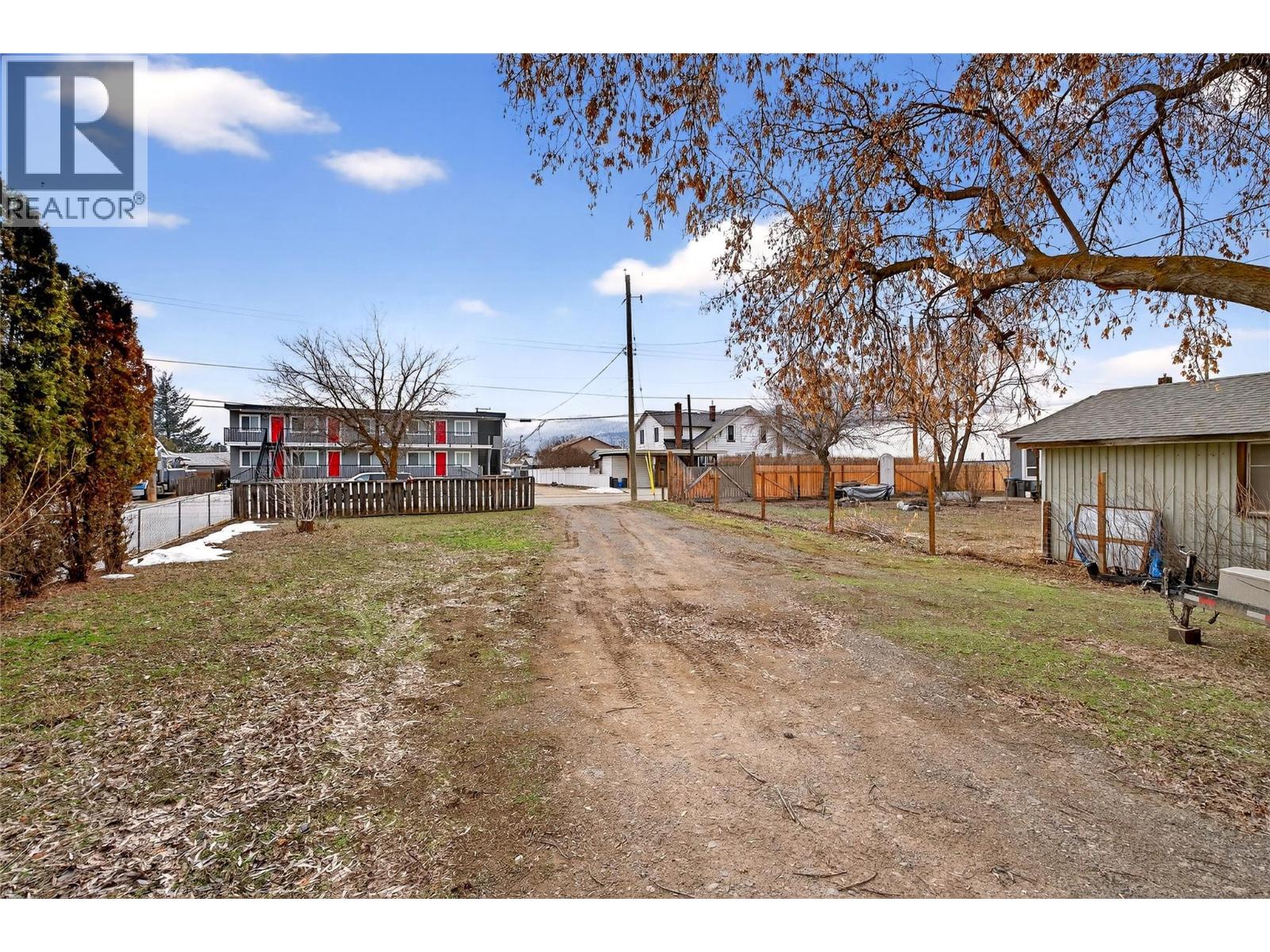 2135 Merritt