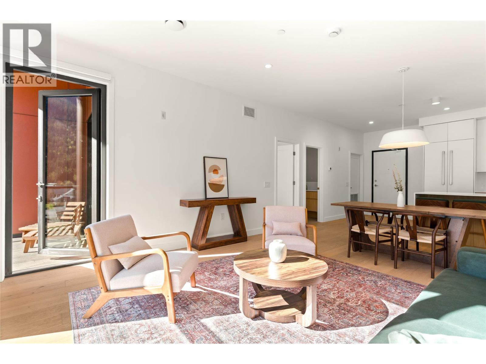 1702 Coursier Unit 1406