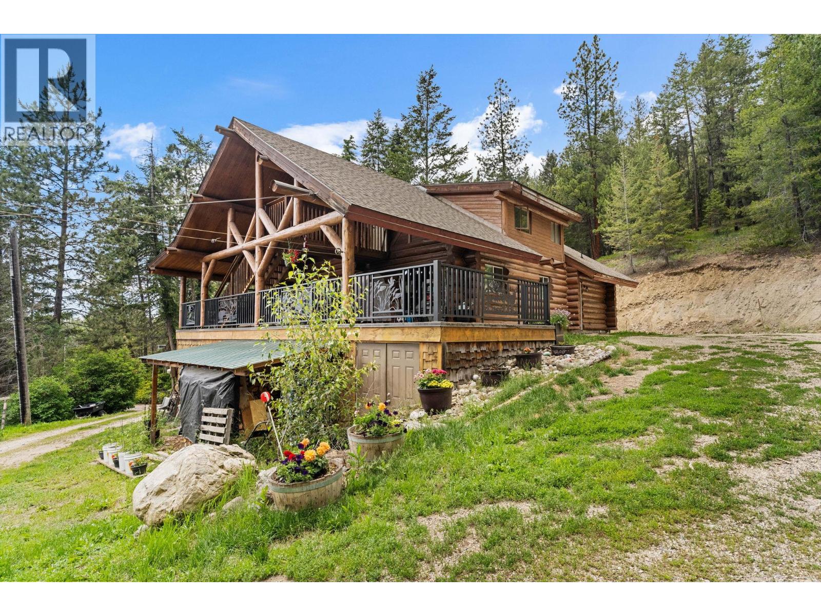 1822 Cardinal Creek