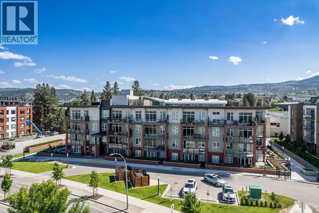 885 UNIVERSITY Unit 113