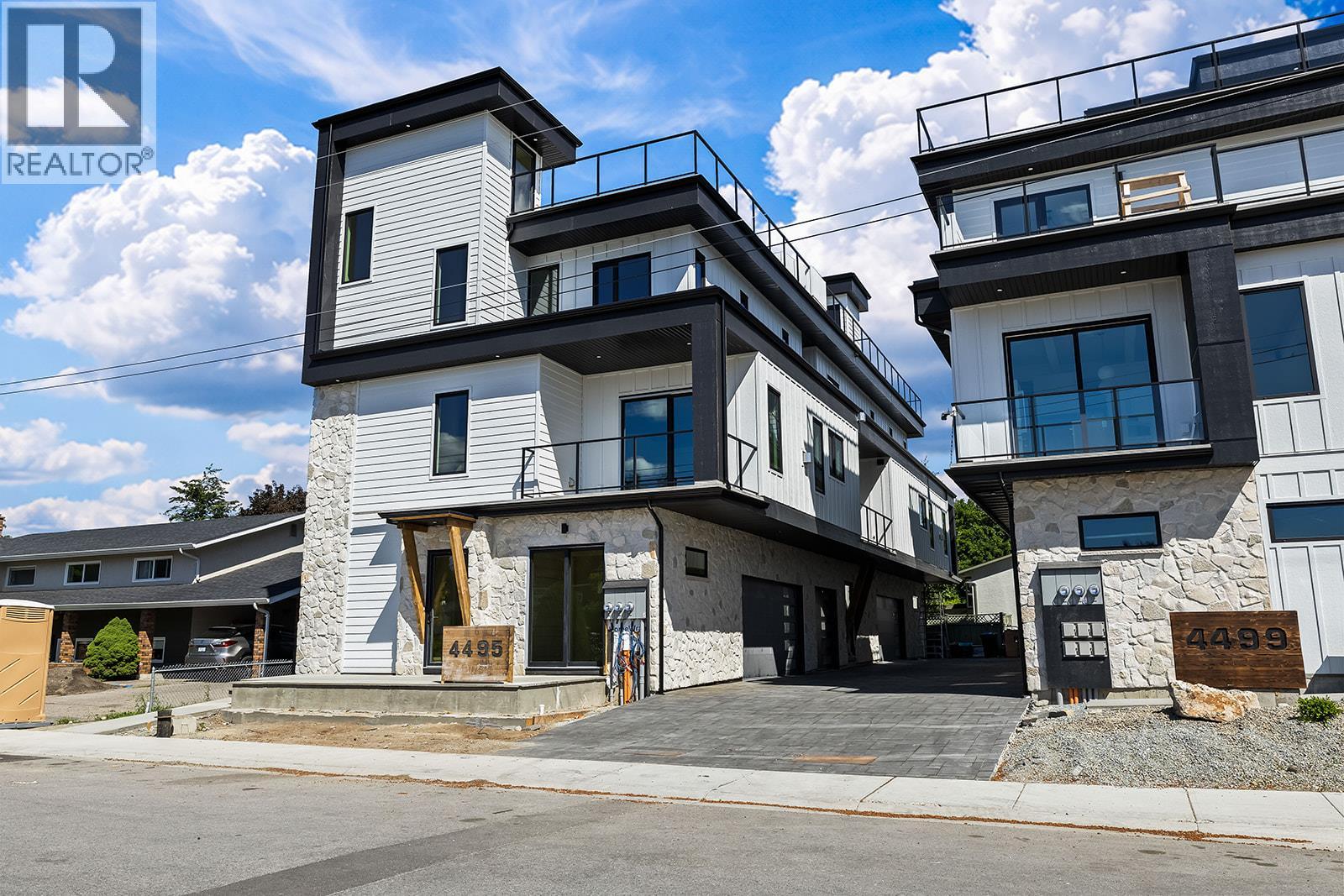 4495 Walker Unit 2