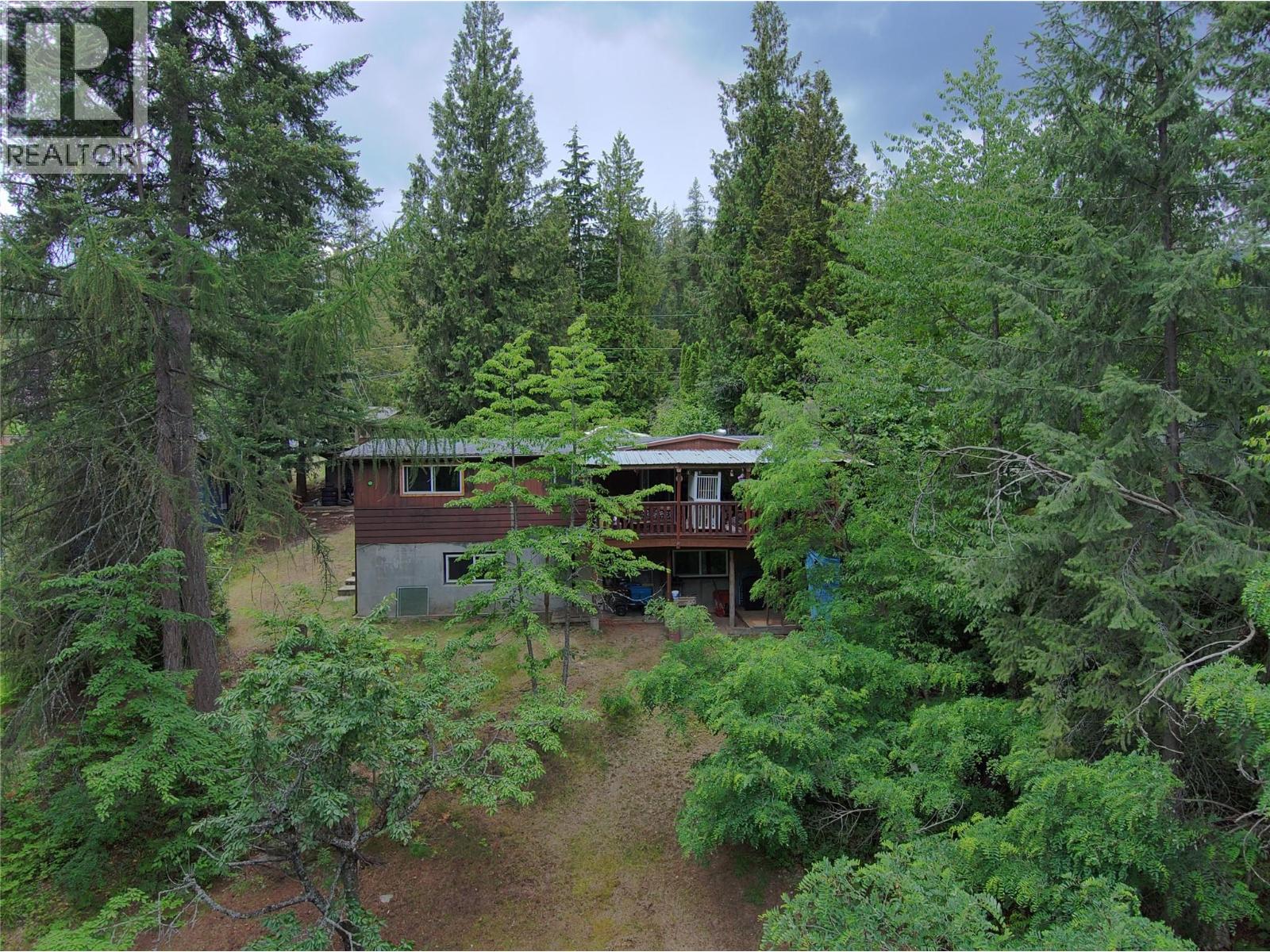 2186 Crestview