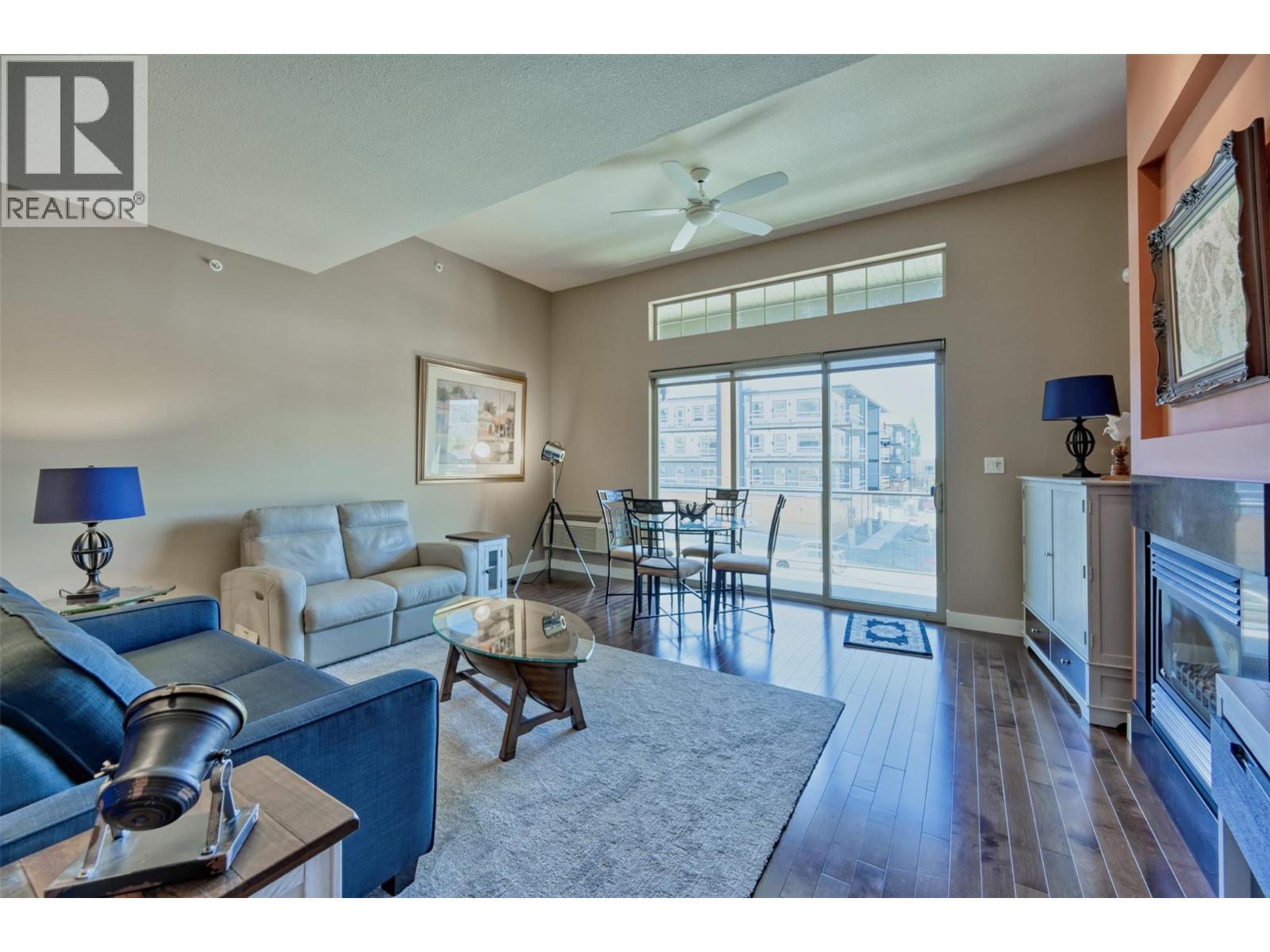 5803 LAKESHORE Unit 10