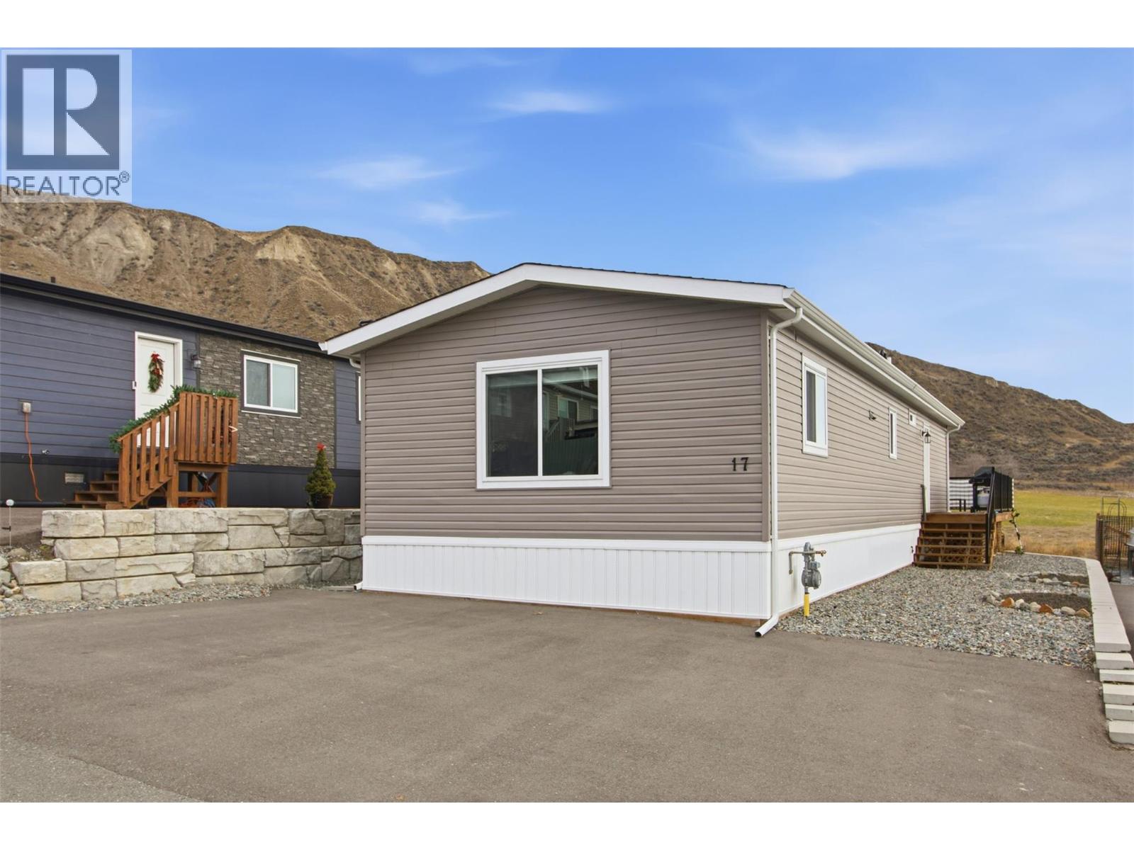 712 Shuswap Unit 17