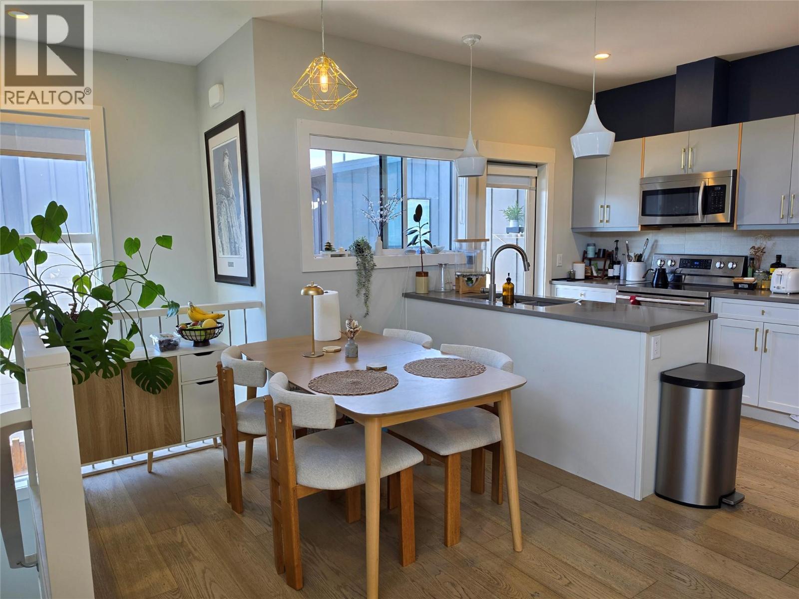 726 Coopland Unit 2