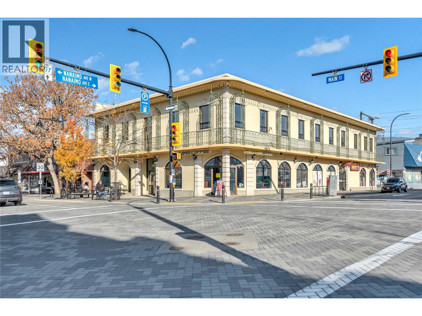 284 Main Unit 210