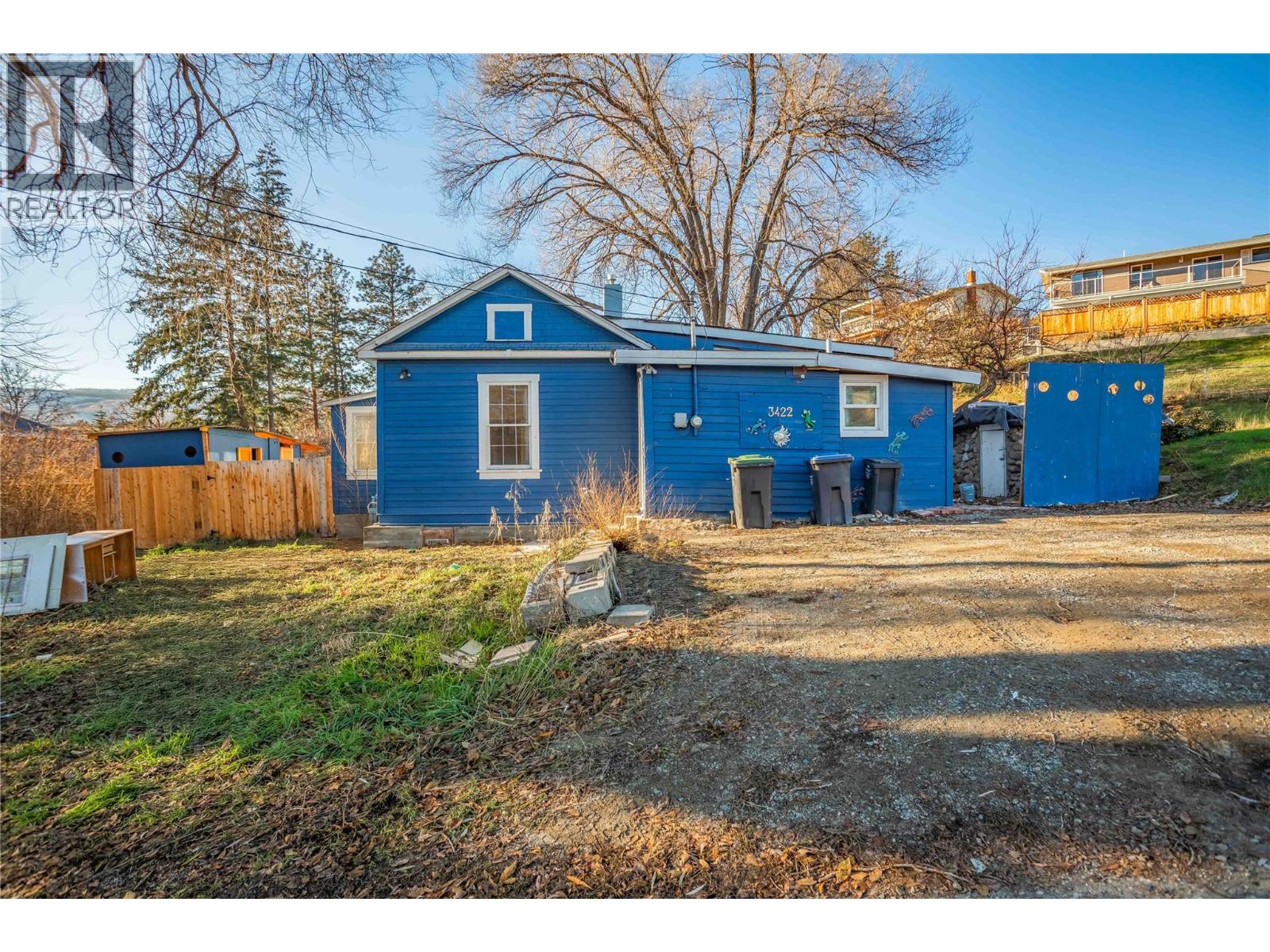 3422 Broadview
