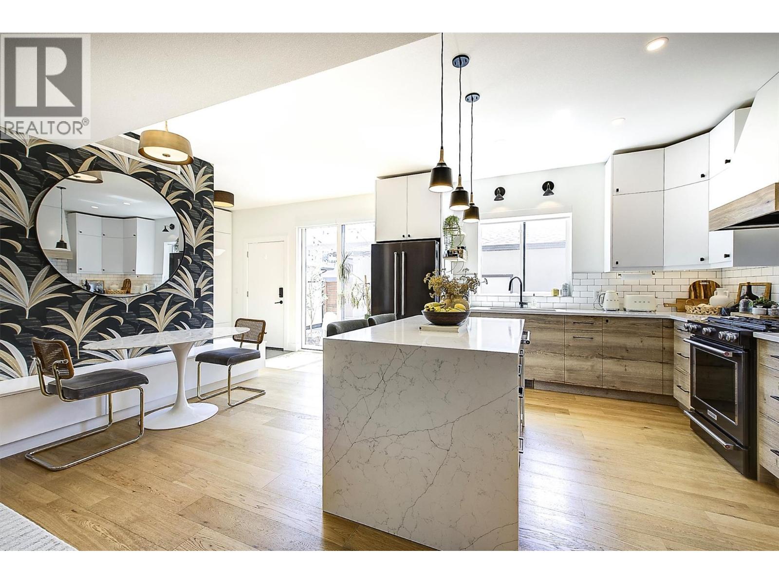 877 Morrison Unit 3