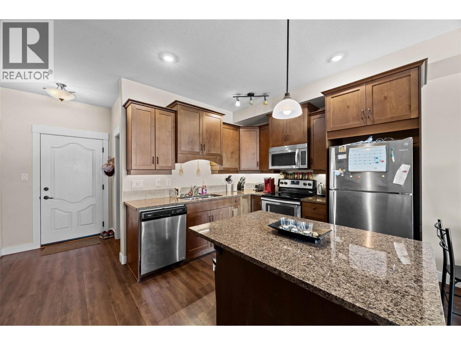 755 McGill Unit 411