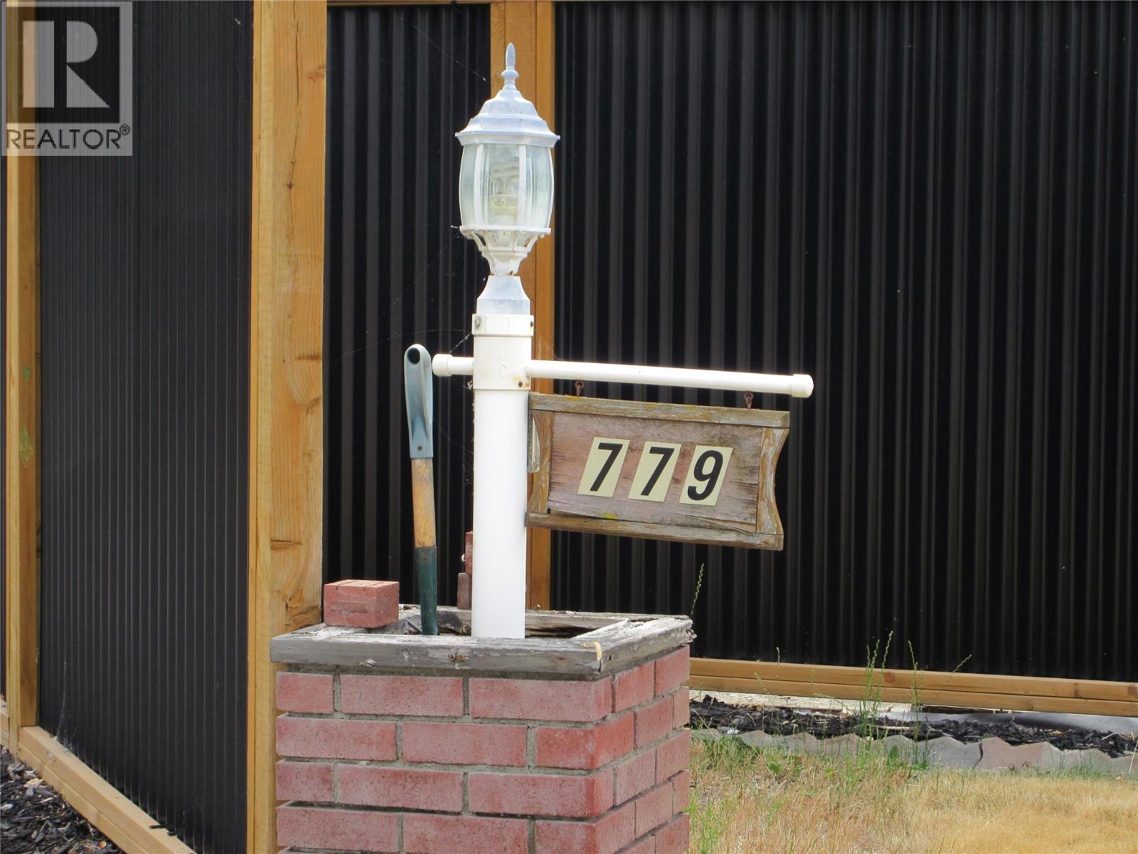 415 Commonwealth Unit 779