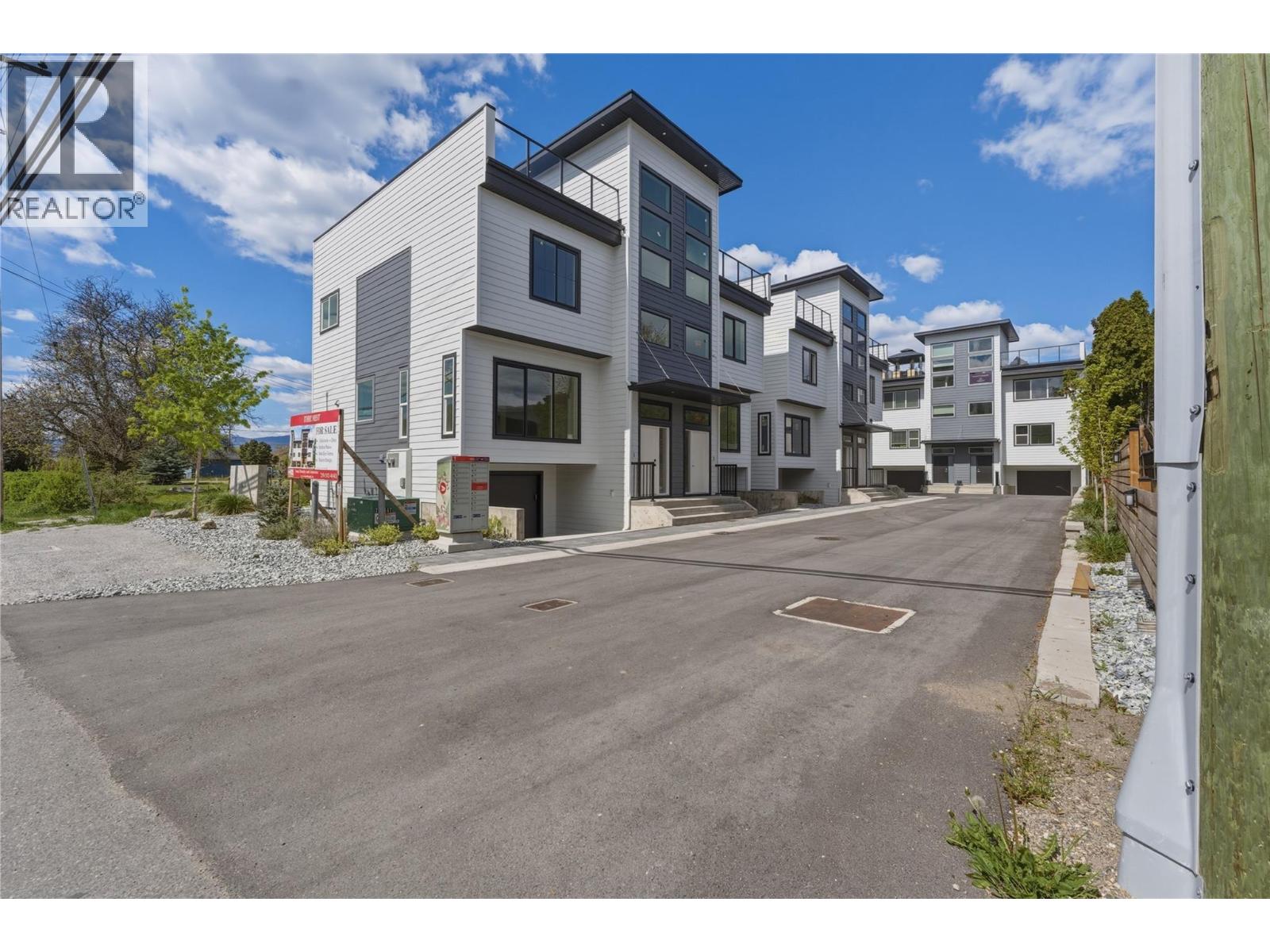 5661 Okanagan Landing Unit 3