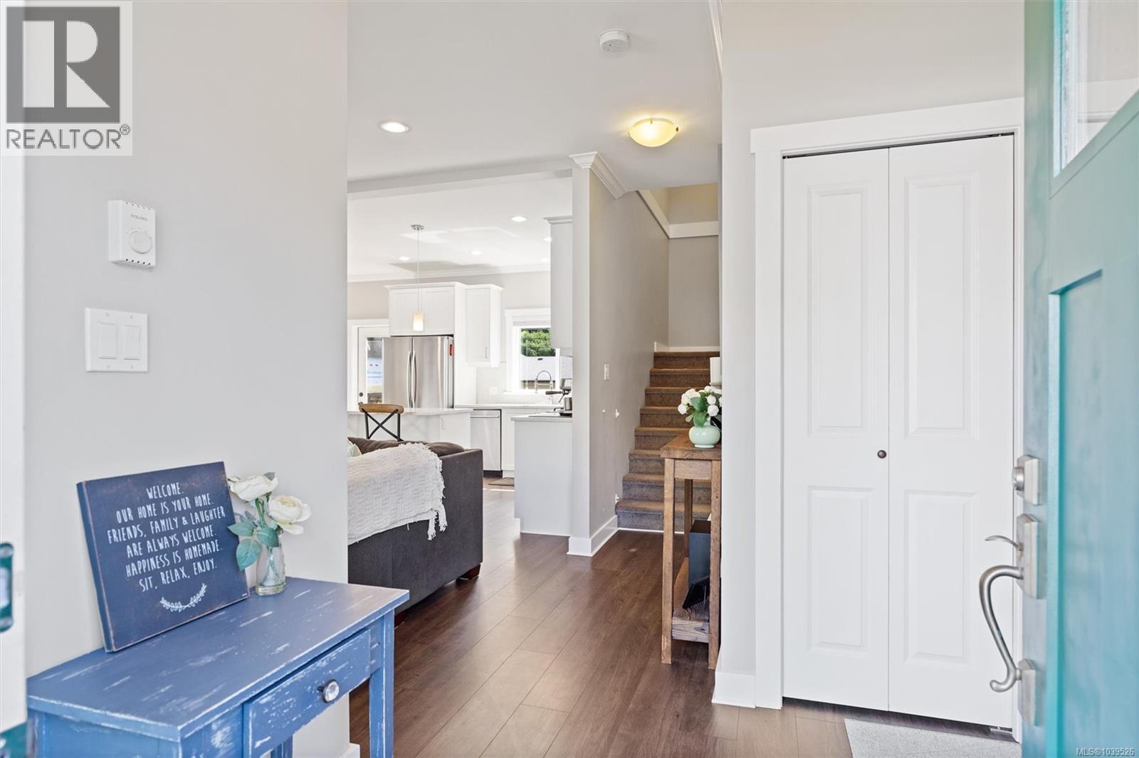 1286 McLeod photo 5