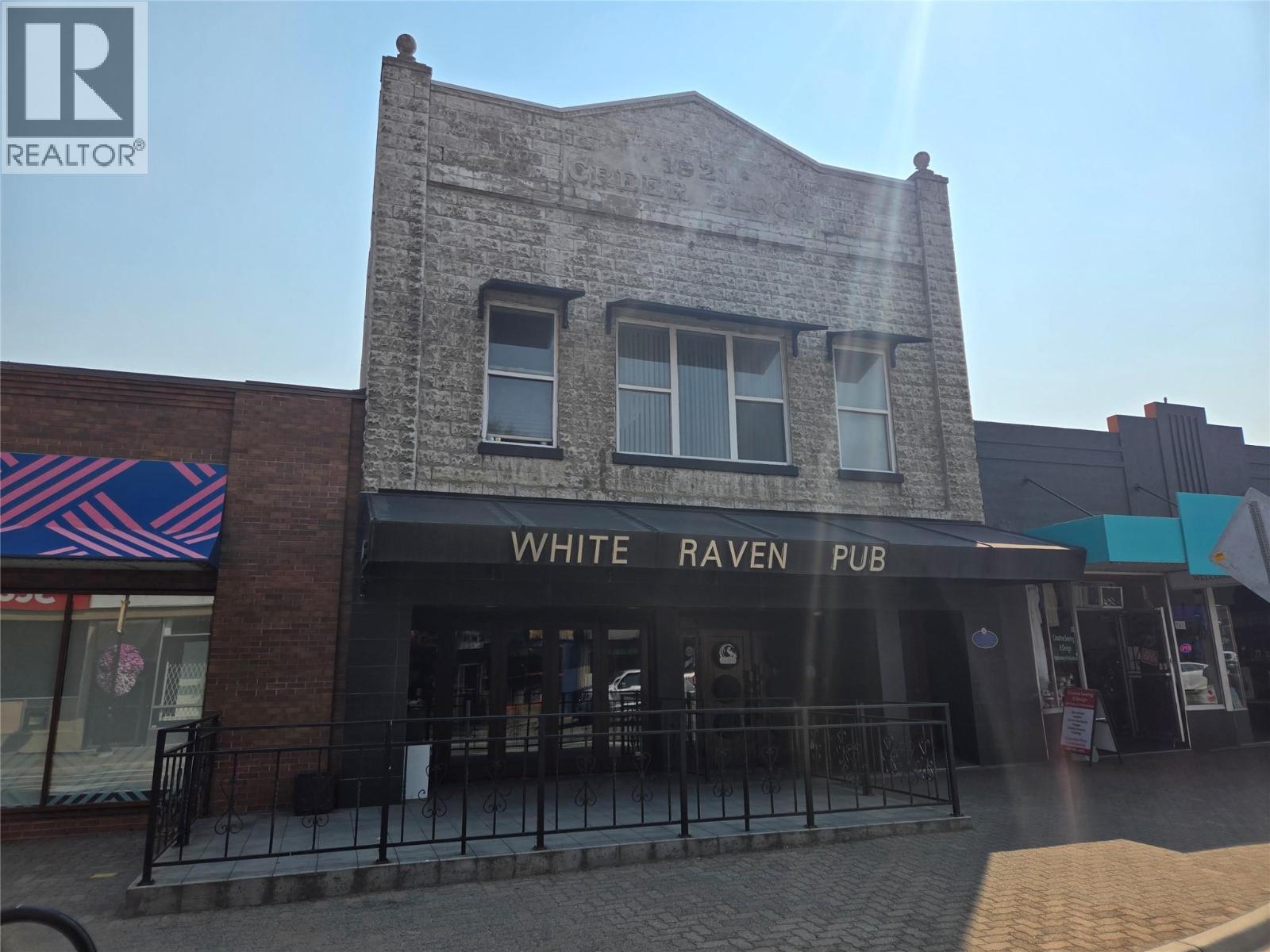 412 Main