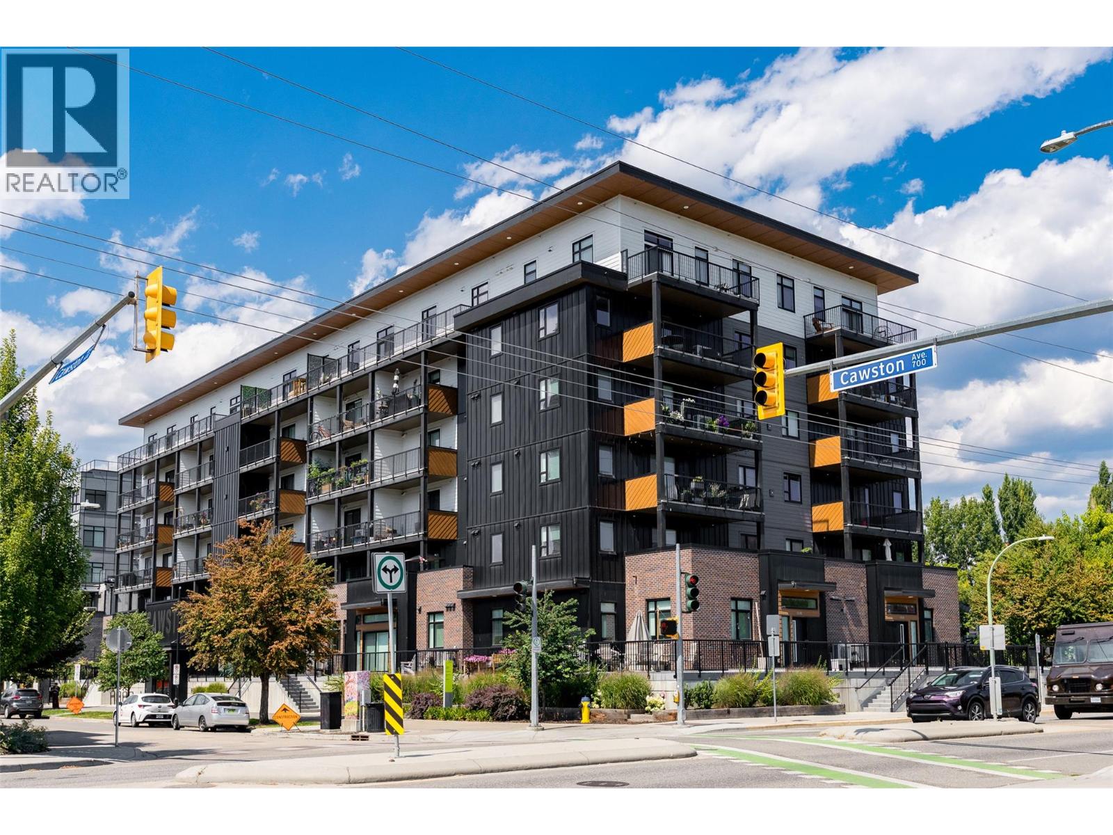 660 Cawston Unit 607
