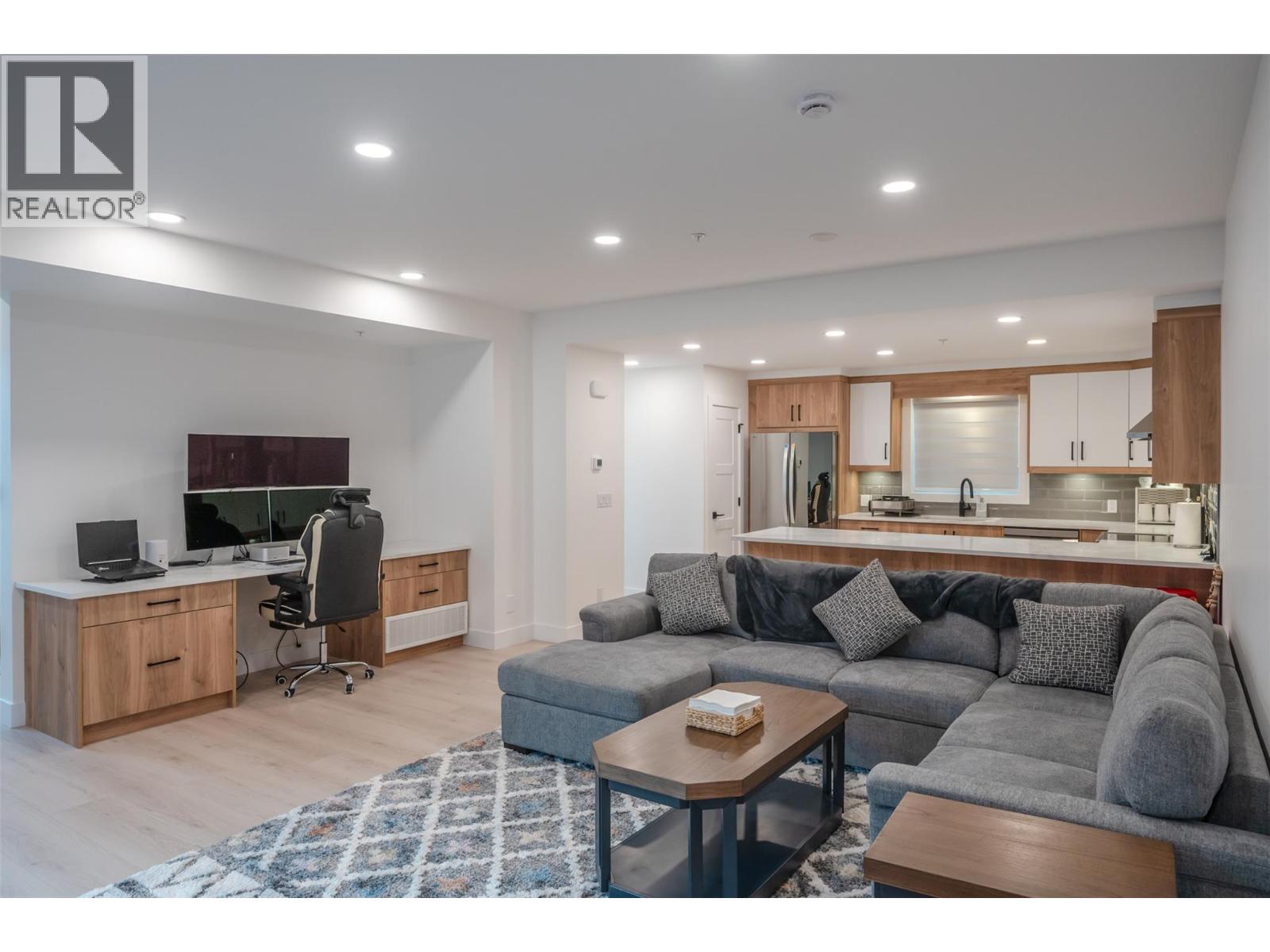 10615 ELLIOTT Unit 109