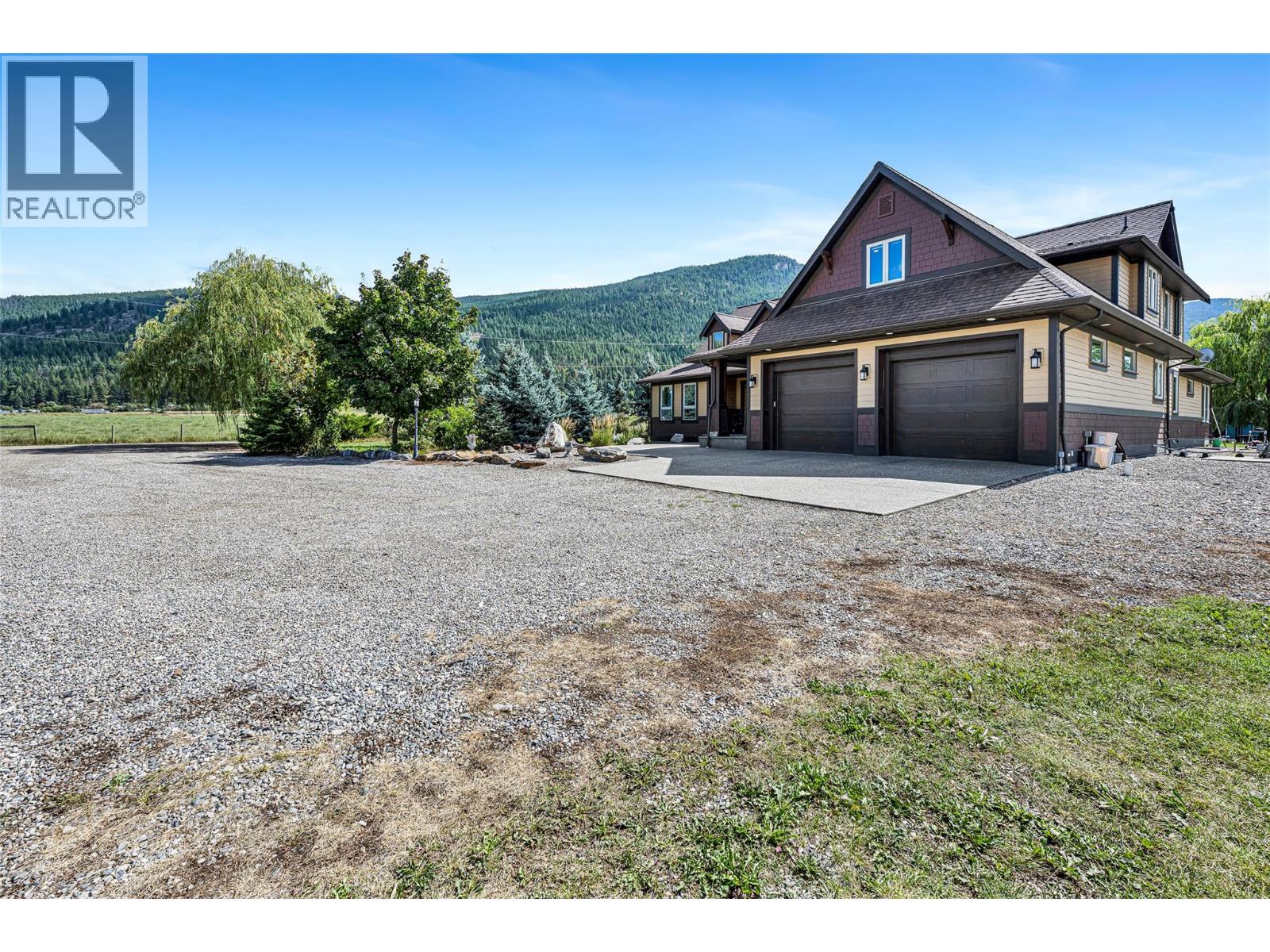211 Pleasant Valley Cross