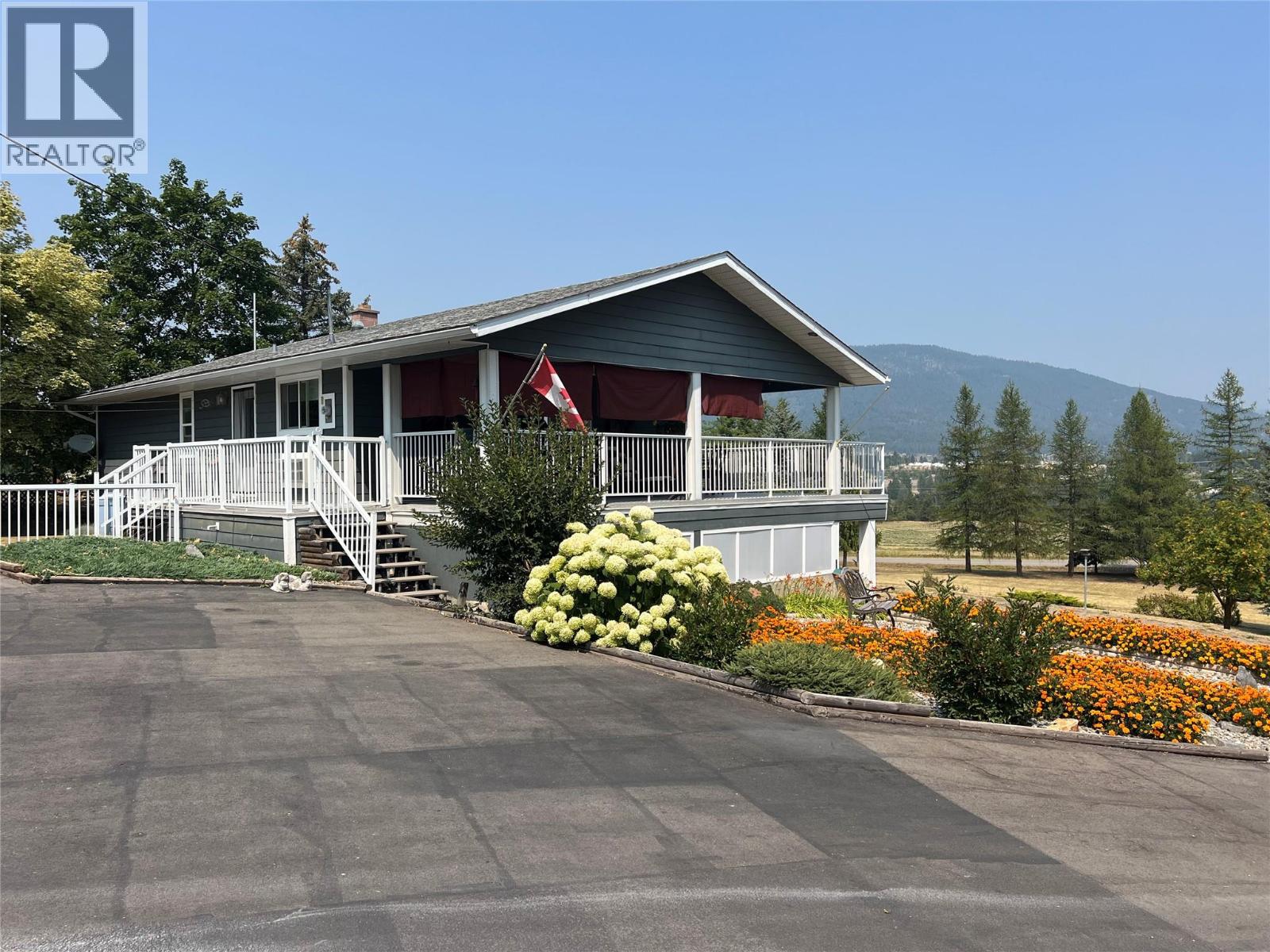 3765 Crestview