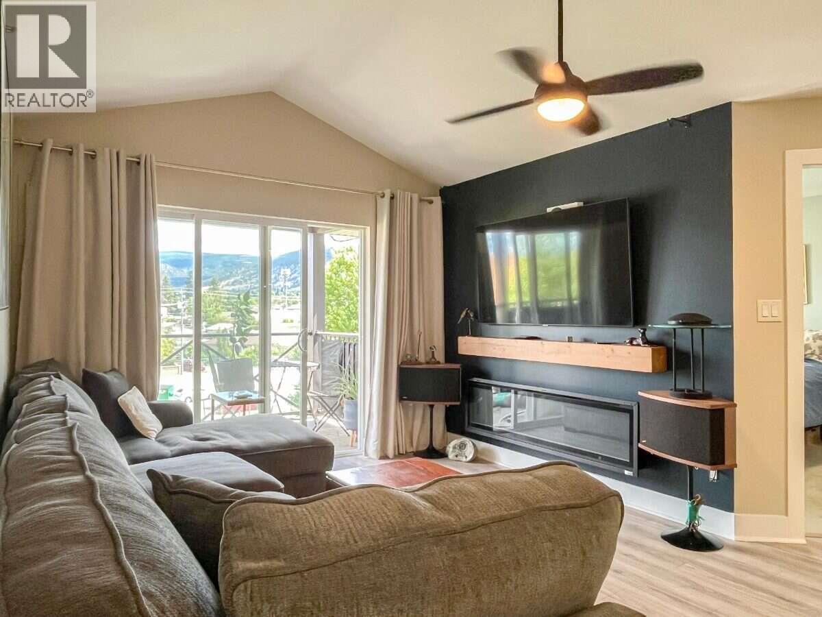 246 HASTINGS Unit 405