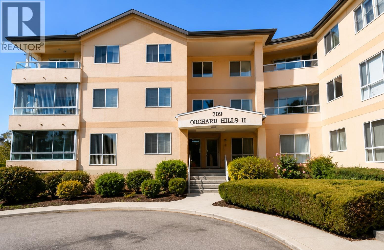 709 Houghton Unit 114