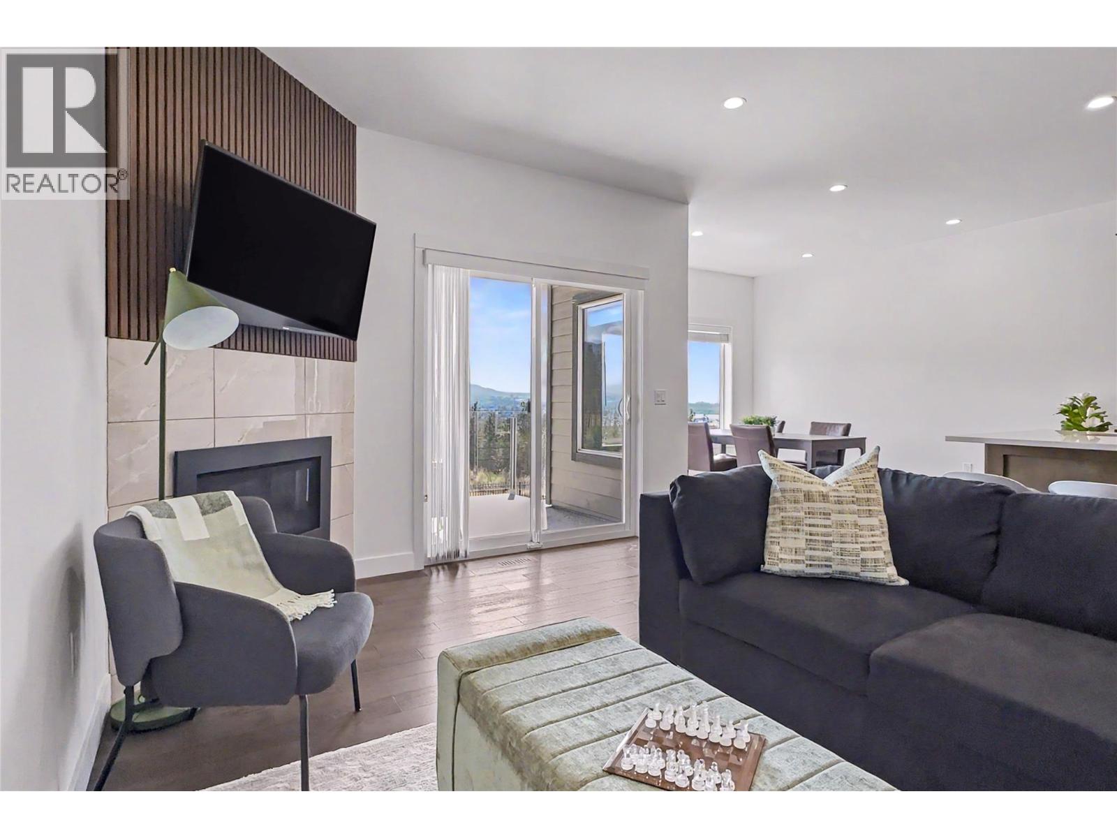 3075 Vint Unit 115