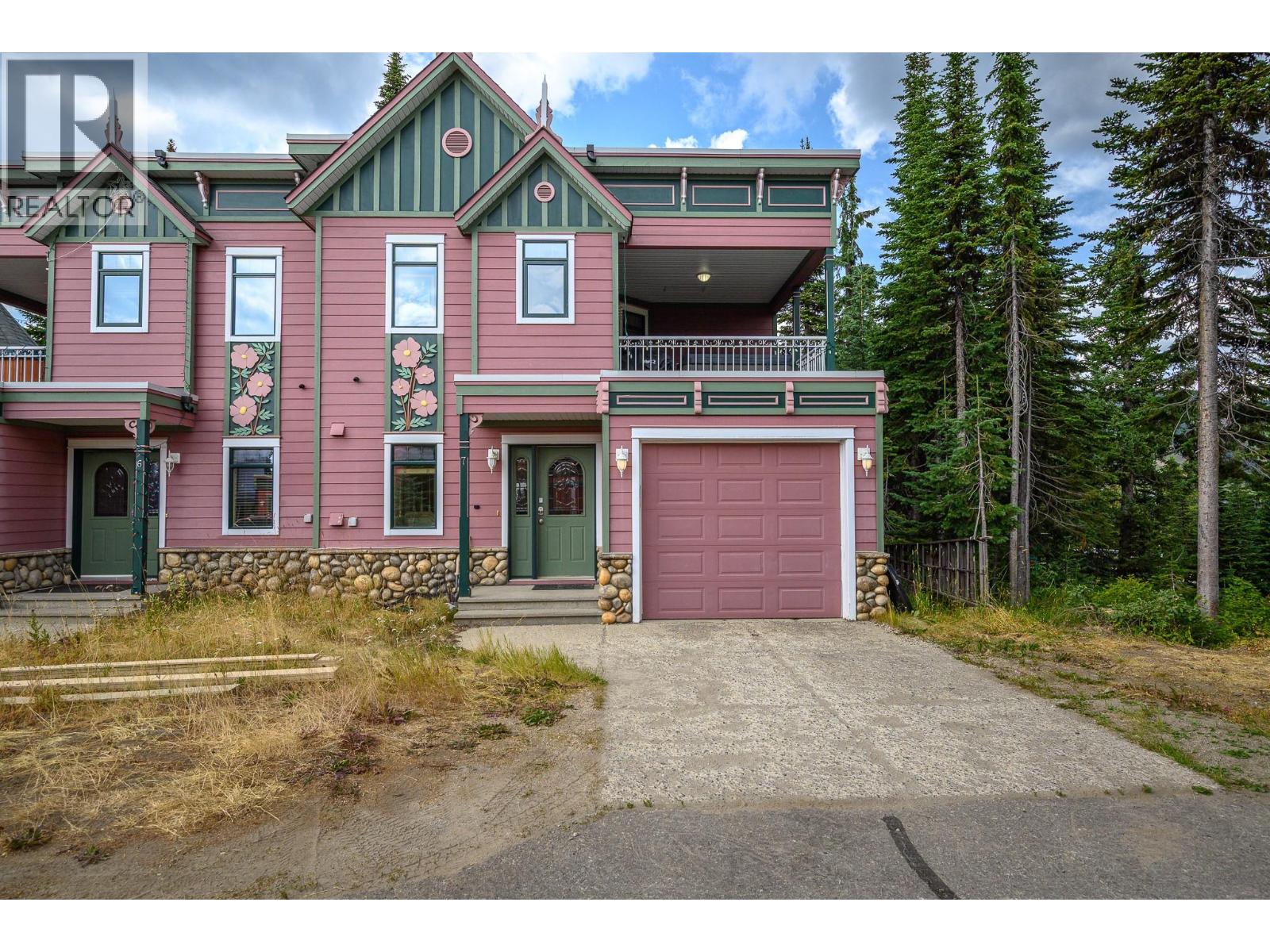 635 Monashee Unit 7